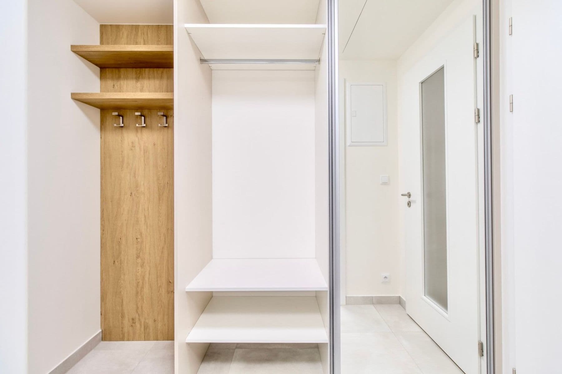 Studio flat to rent, 32 m², Poděbradská, Prague, Prague Studio flat to rent, 32 m², Poděbradská, Prague, Prague