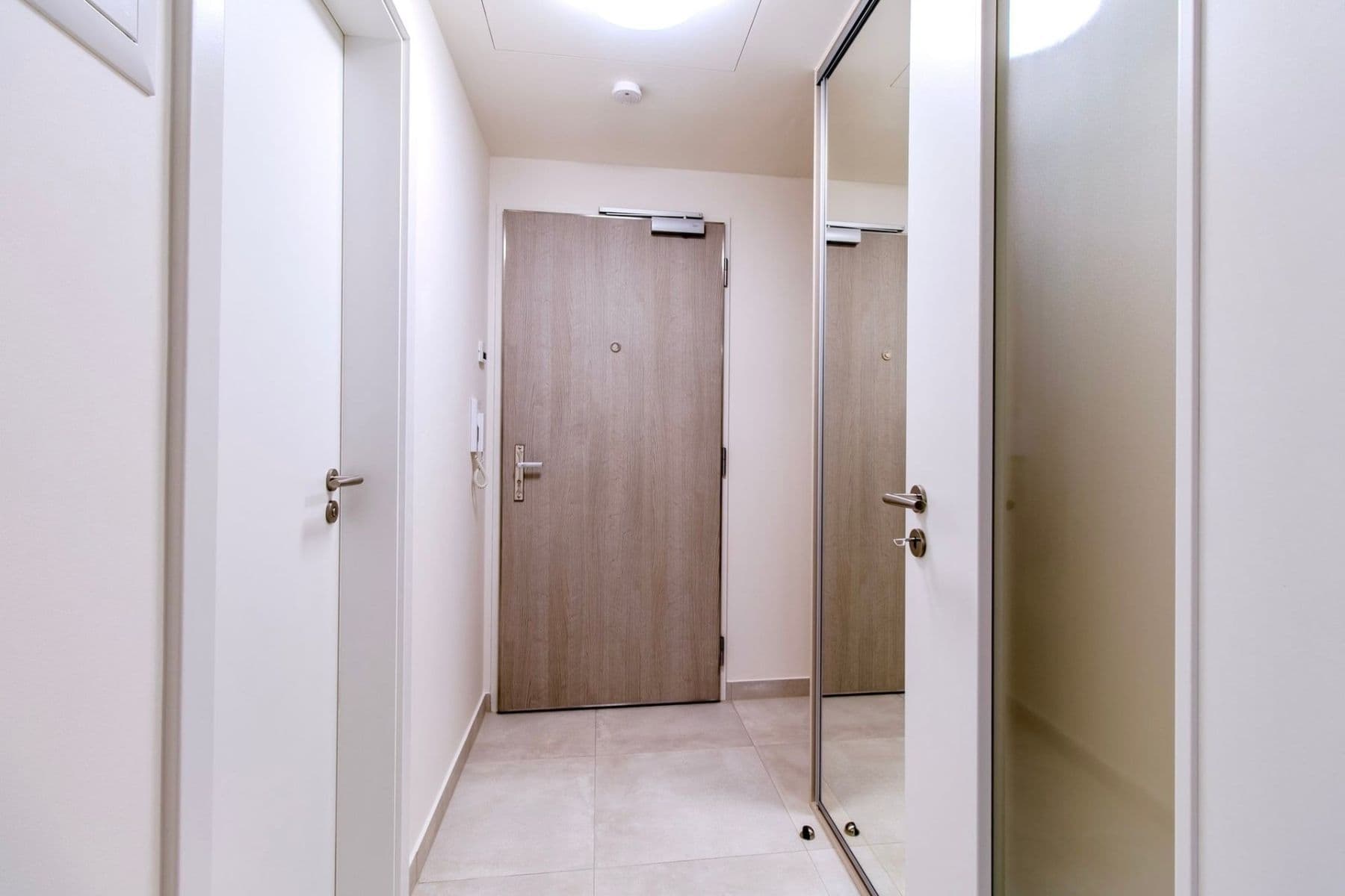 Studio flat to rent, 32 m², Poděbradská, Prague, Prague Studio flat to rent, 32 m², Poděbradská, Prague, Prague