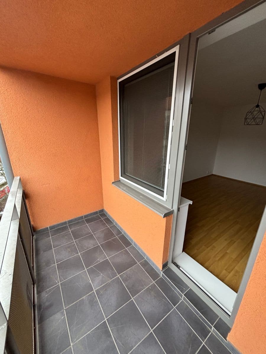 3 bedroom flat to rent, 78 m², Rostovská, Prague, Prague 3 bedroom flat to rent, 78 m², Rostovská, Prague, Prague