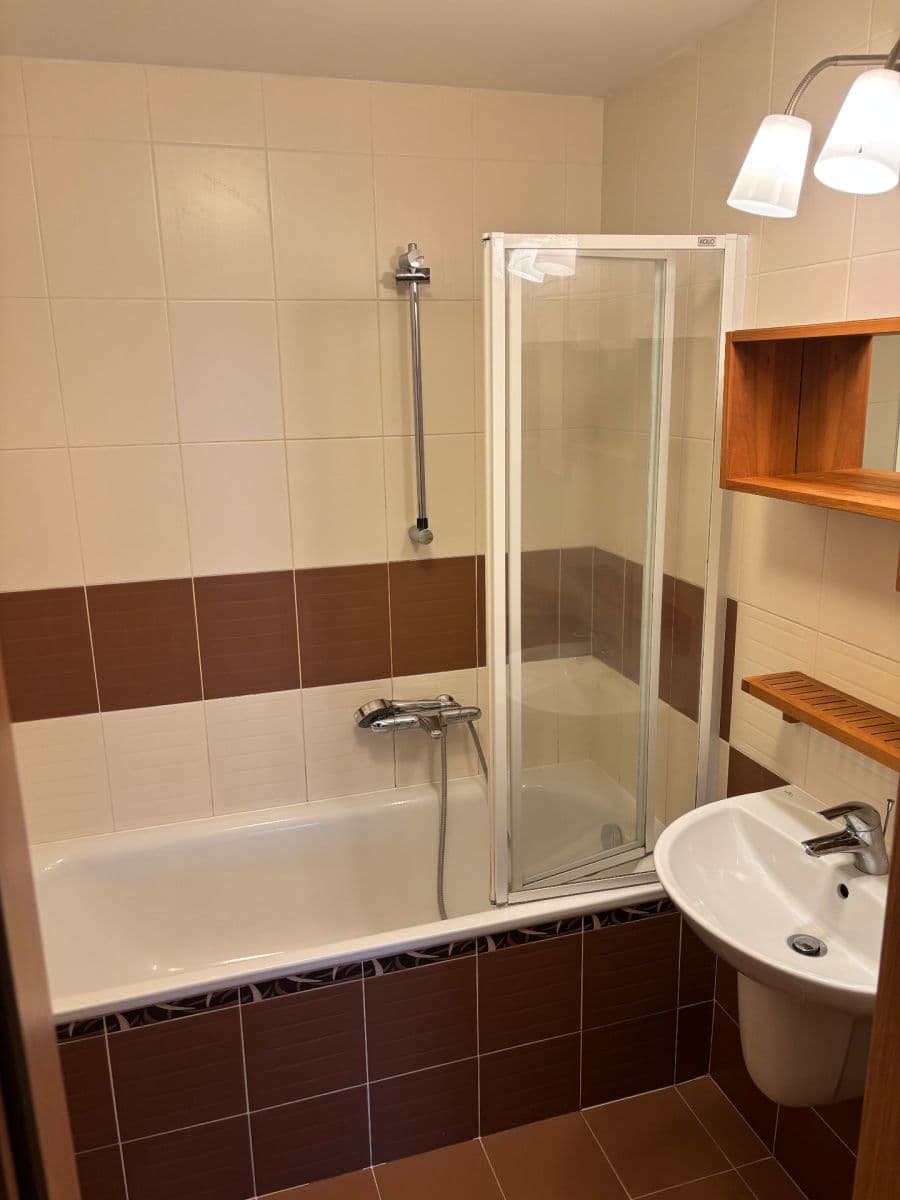 3 bedroom flat to rent, 78 m², Rostovská, Prague, Prague 3 bedroom flat to rent, 78 m², Rostovská, Prague, Prague