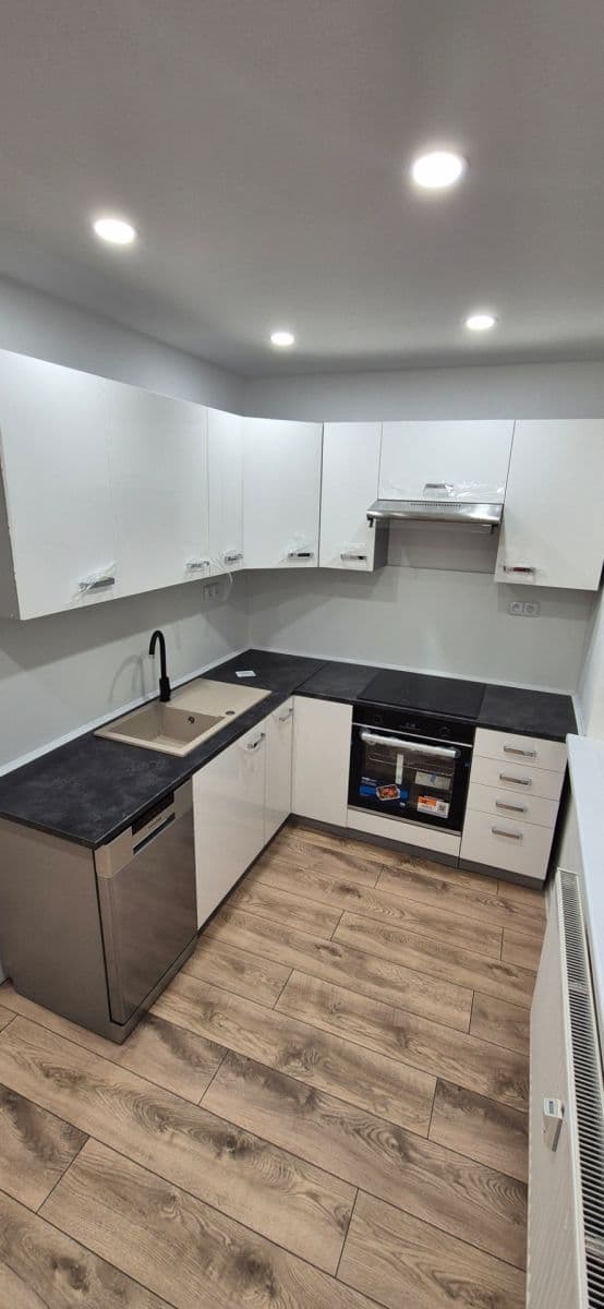 2 bedroom flat for sale, 62 m², Zahradní, Chomutov, Ústecký Region 2 bedroom flat for sale, 62 m², Zahradní, Chomutov, Ústecký Region