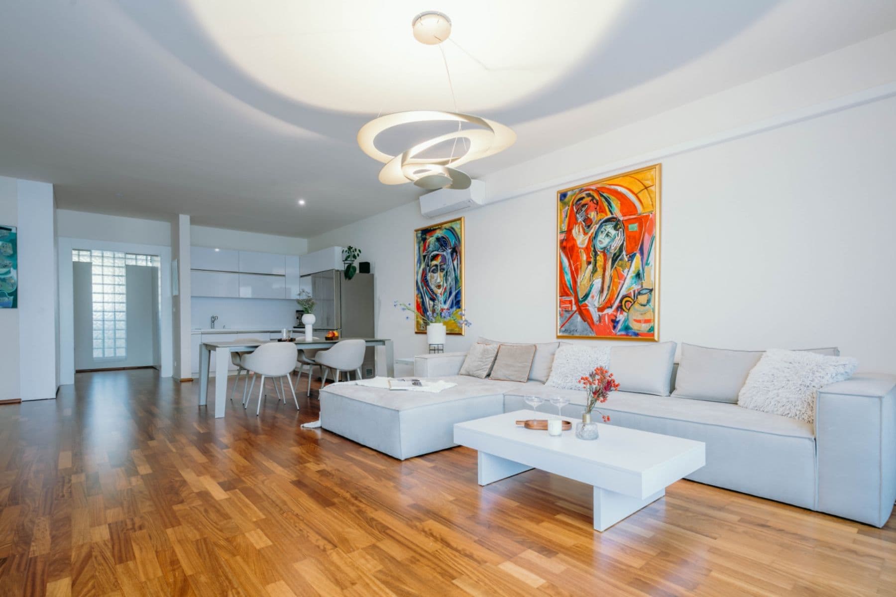 1 bedroom with open-plan kitchen flat for sale, 125 m², K Železnej studienke, Bratislava - mestská časť Staré Mesto, Bratislavský Region 1 bedroom with open-plan kitchen flat for sale, 125 m², K Železnej studienke, Bratislava - mestská časť Staré Mesto, Bratislavský Region