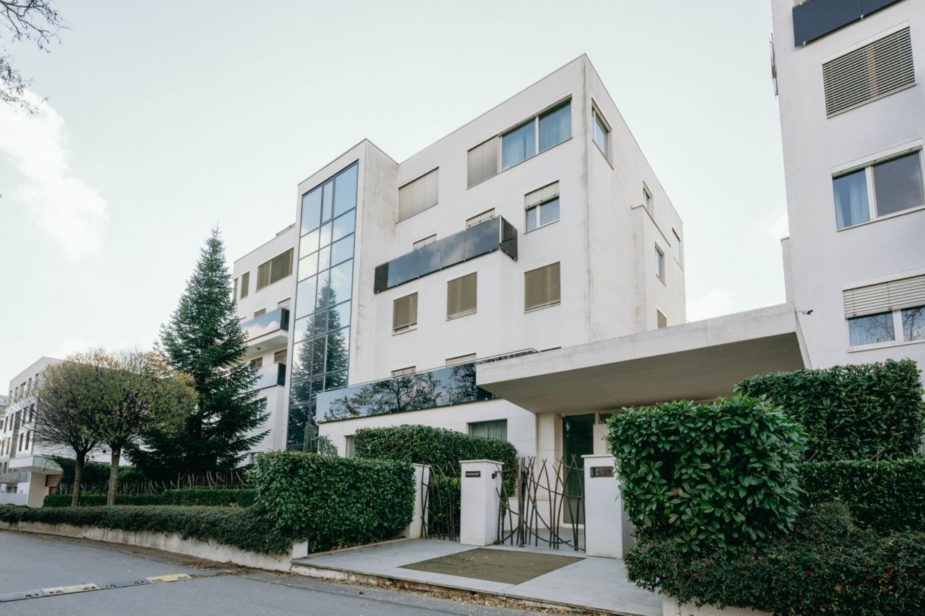 1 bedroom with open-plan kitchen flat for sale, 125 m², K Železnej studienke, Bratislava - mestská časť Staré Mesto, Bratislavský Region 1 bedroom with open-plan kitchen flat for sale, 125 m², K Železnej studienke, Bratislava - mestská časť Staré Mesto, Bratislavský Region