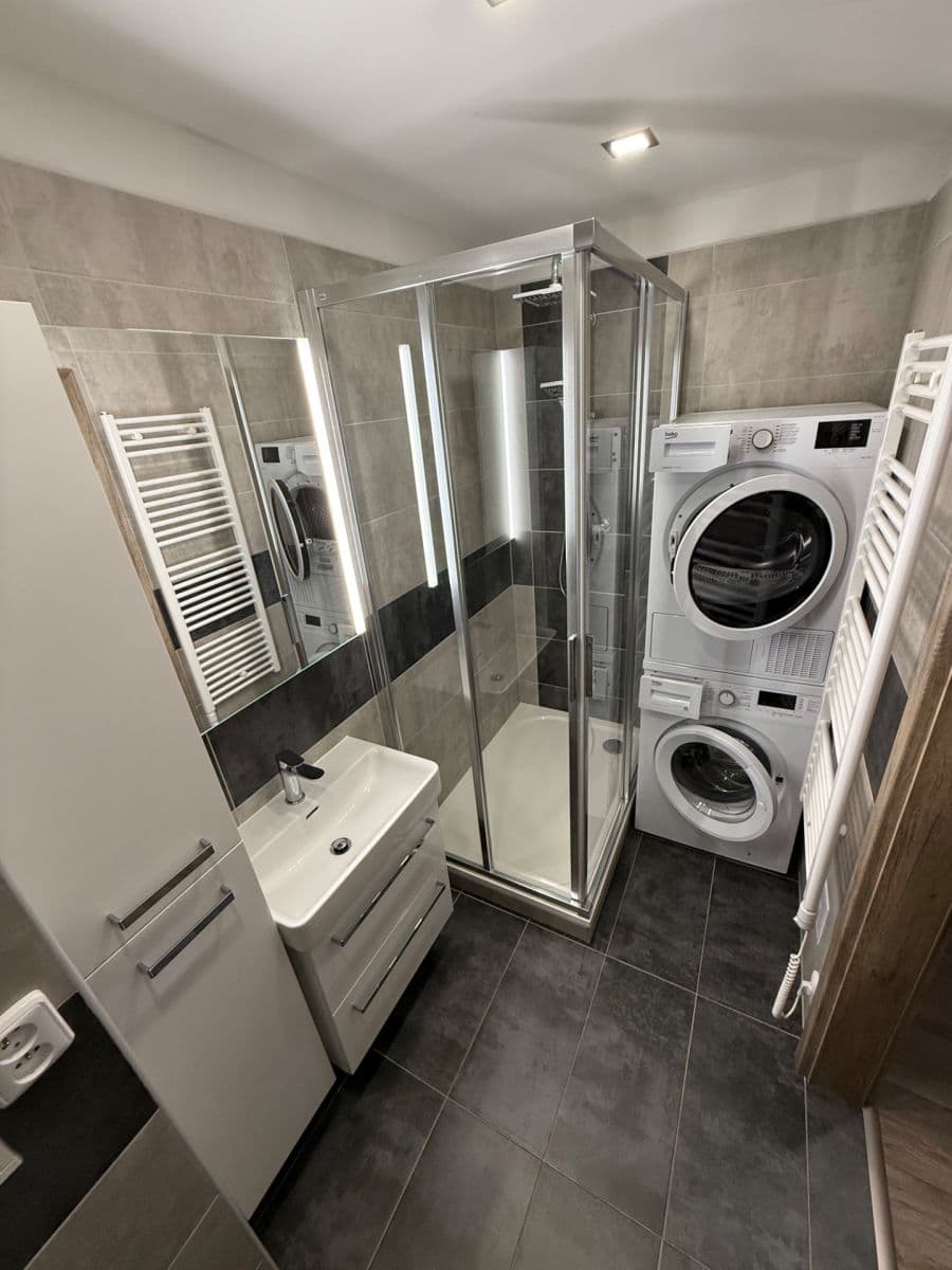 1 bedroom with open-plan kitchen flat for sale, 50 m², Heyrovského, Sokolov, Karlovarský Region 1 bedroom with open-plan kitchen flat for sale, 50 m², Heyrovského, Sokolov, Karlovarský Region