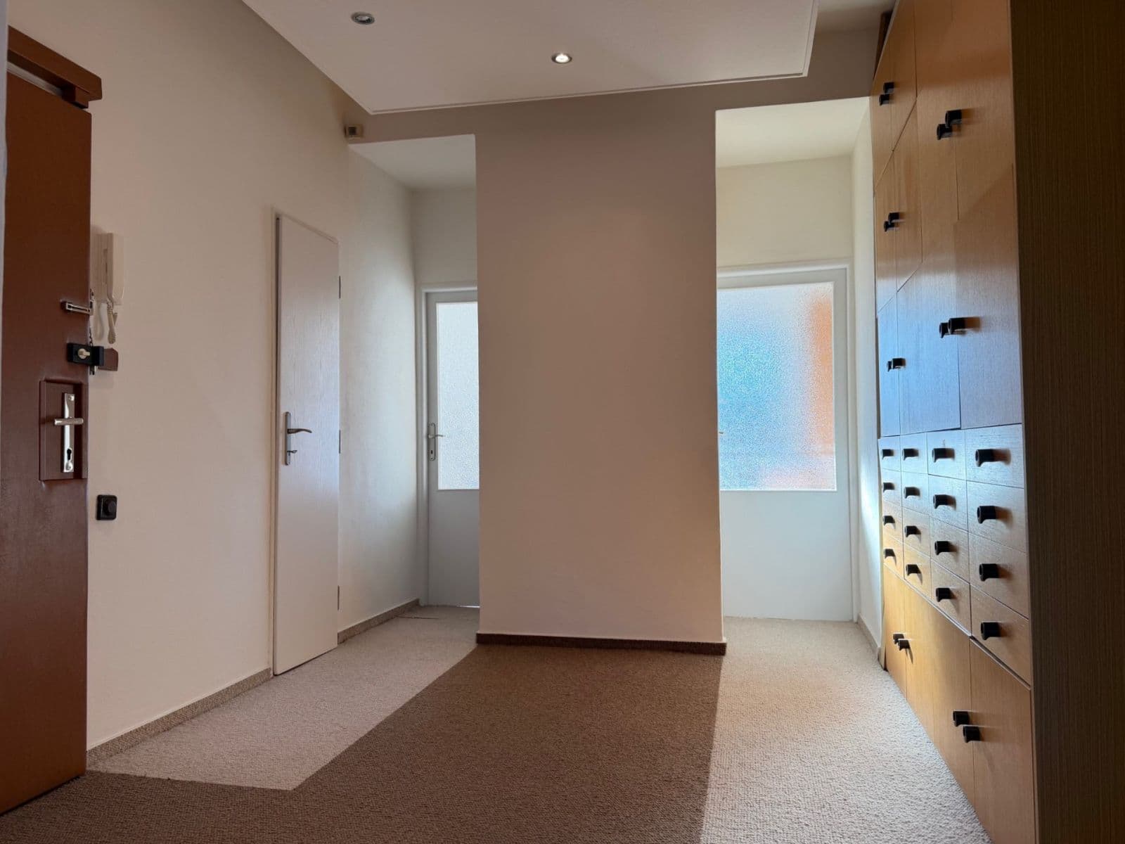 3 bedroom flat to rent, 94 m², Na Petynce, Prague, Prague 3 bedroom flat to rent, 94 m², Na Petynce, Prague, Prague