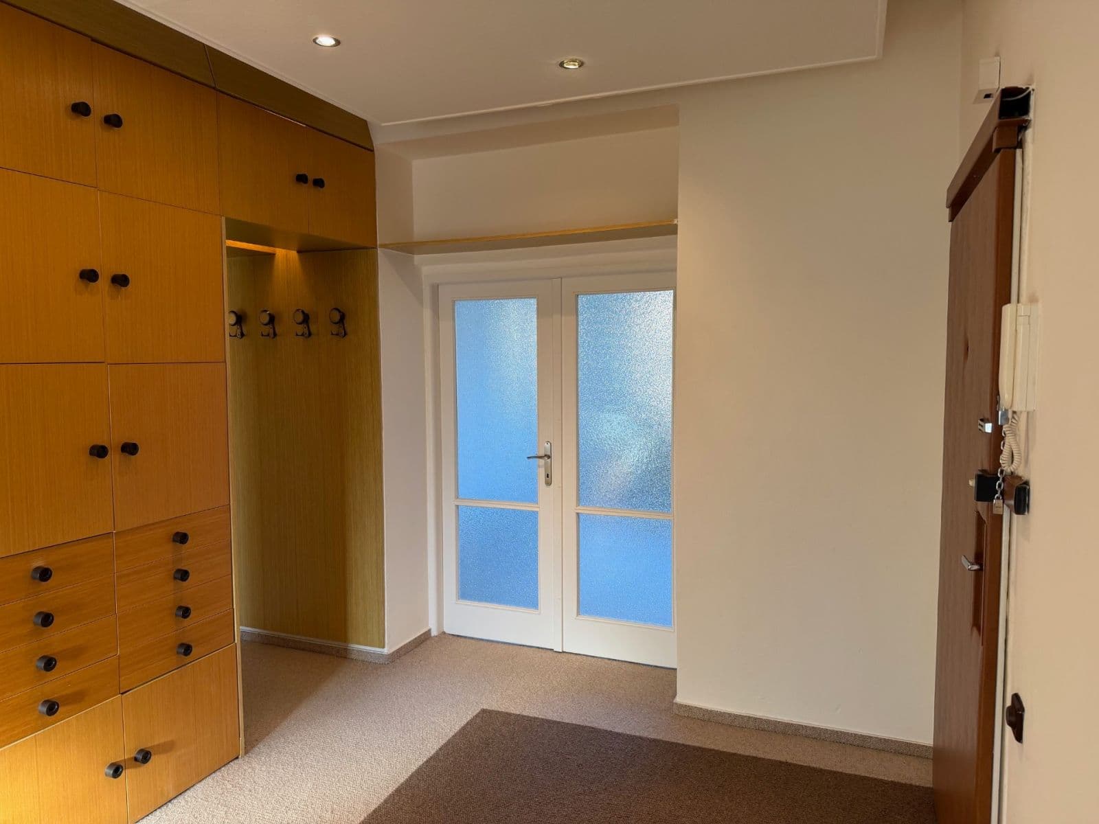 3 bedroom flat to rent, 94 m², Na Petynce, Prague, Prague 3 bedroom flat to rent, 94 m², Na Petynce, Prague, Prague