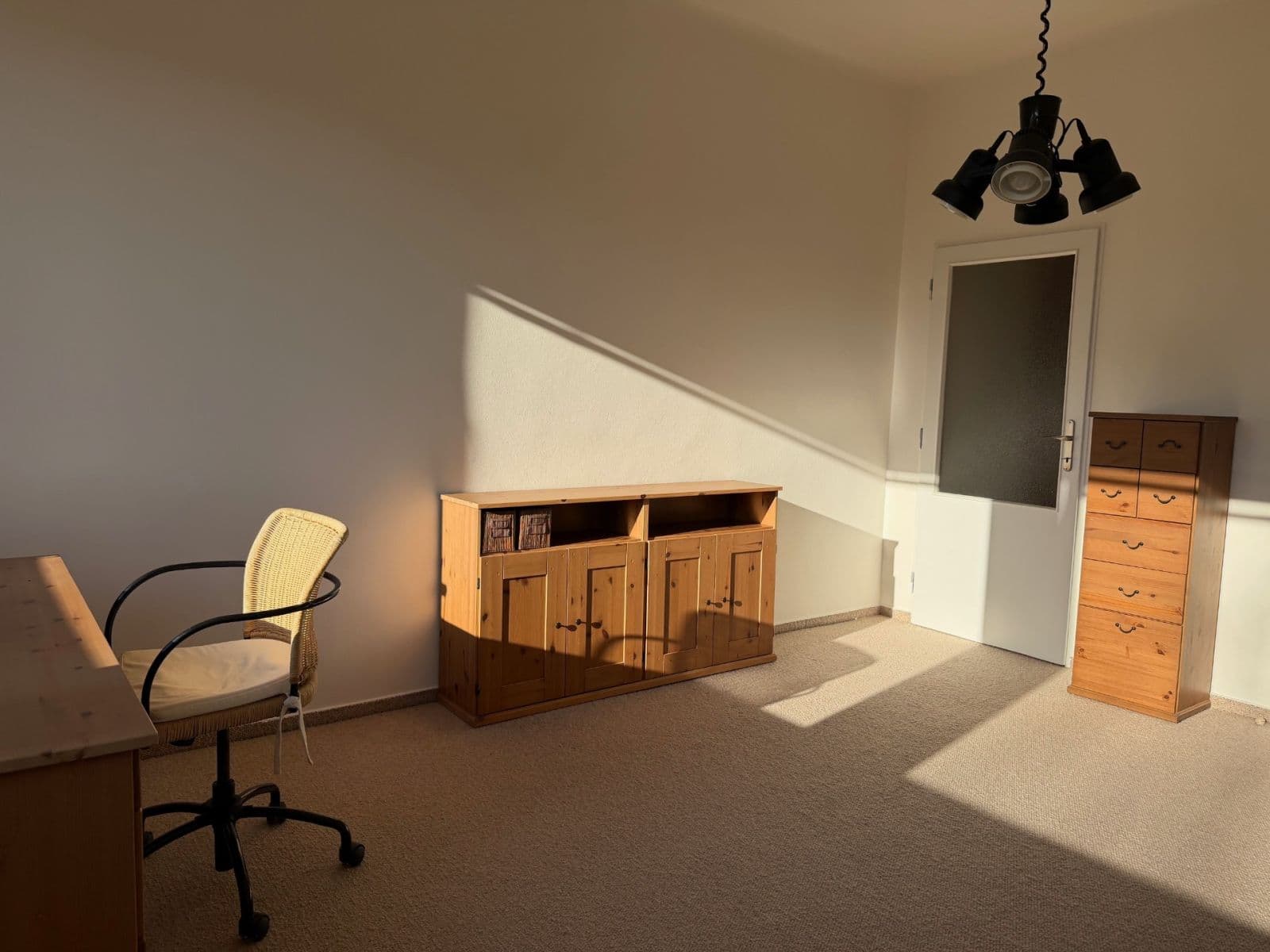 3 bedroom flat to rent, 94 m², Na Petynce, Prague, Prague 3 bedroom flat to rent, 94 m², Na Petynce, Prague, Prague