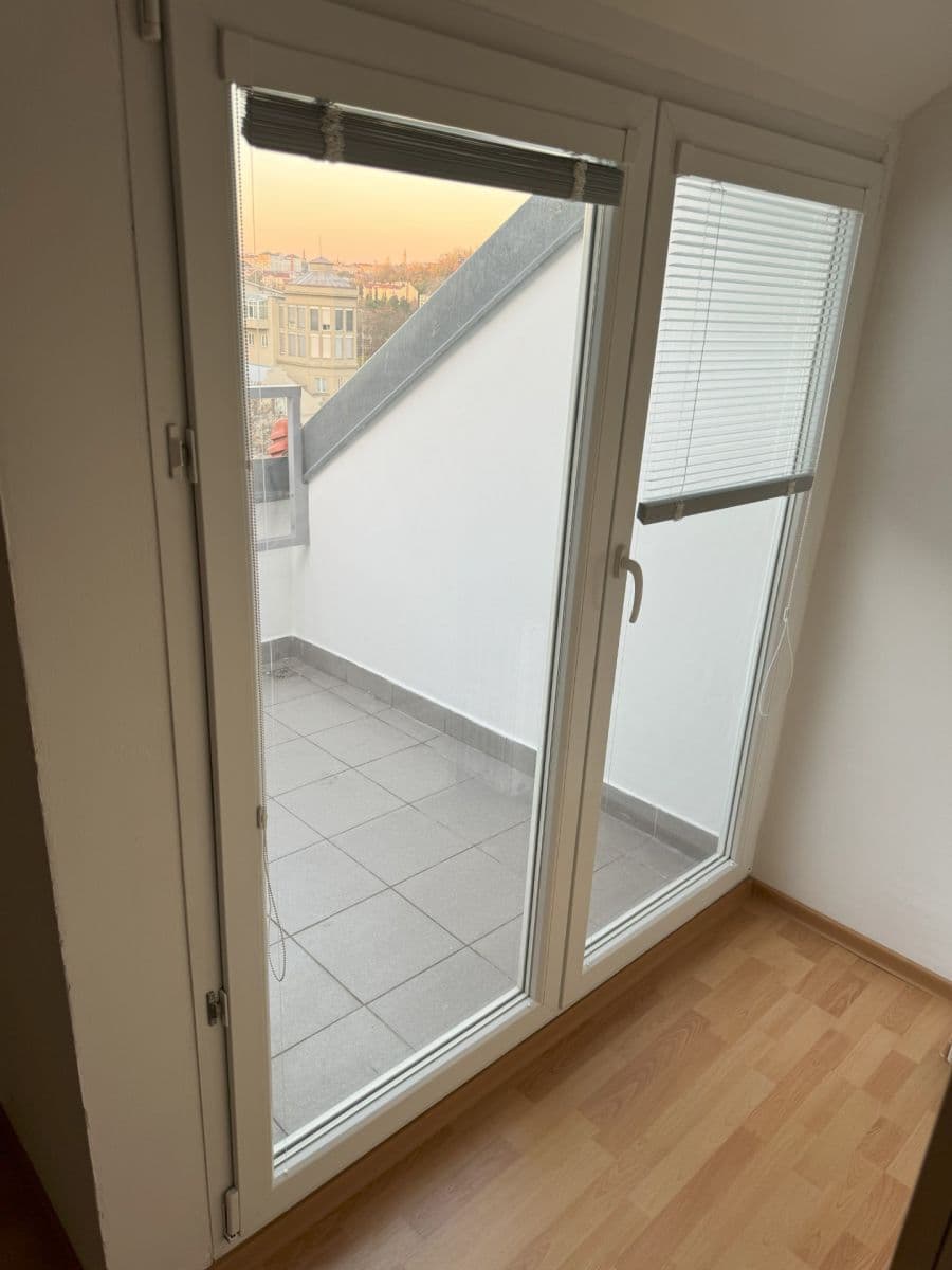 2 bedroom flat to rent, 56 m², Nádražní, Prague, Prague 2 bedroom flat to rent, 56 m², Nádražní, Prague, Prague