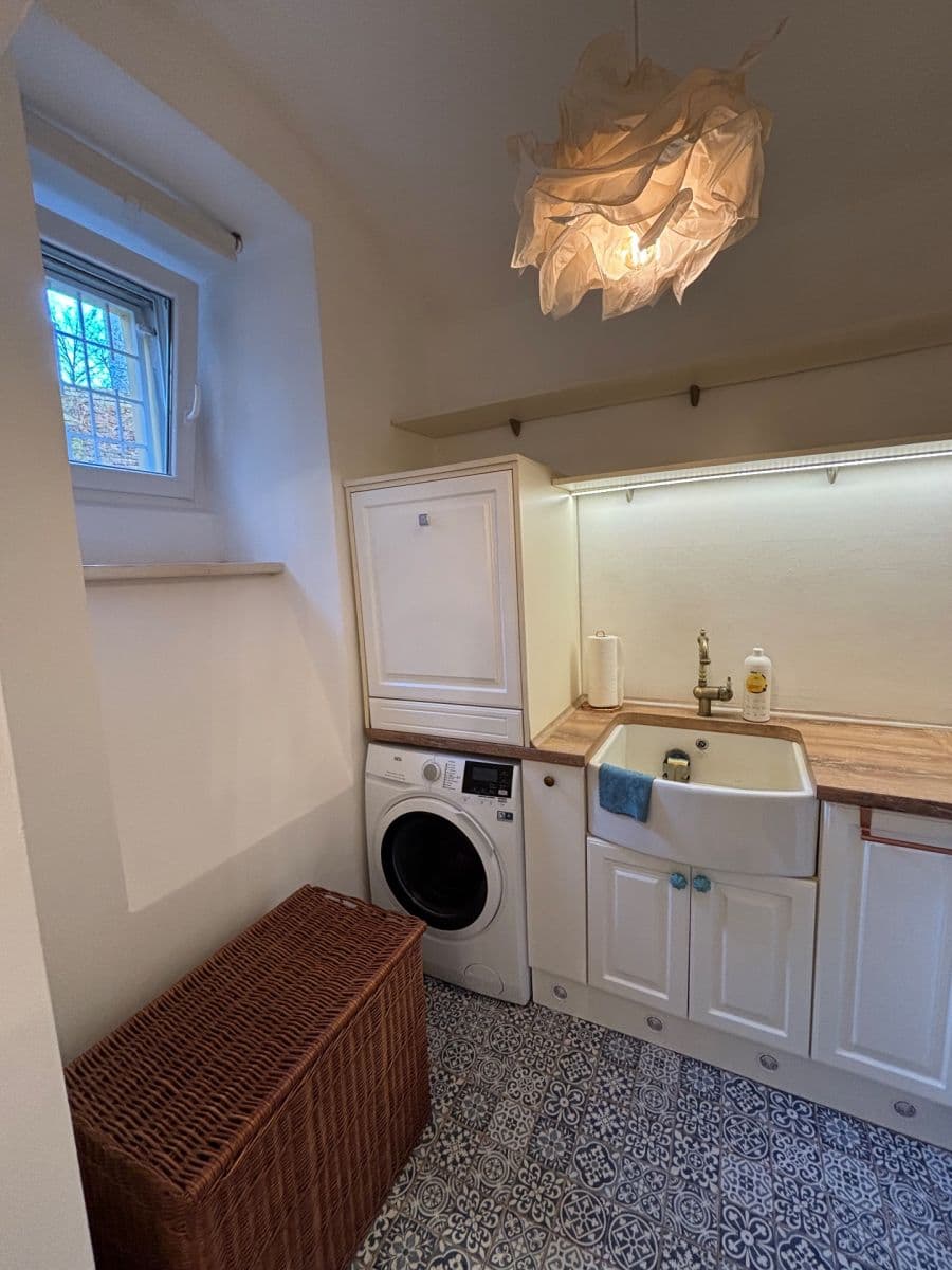 1 bedroom with open-plan kitchen flat for sale, 57 m², Černomořská, Prague, Prague 1 bedroom with open-plan kitchen flat for sale, 57 m², Černomořská, Prague, Prague