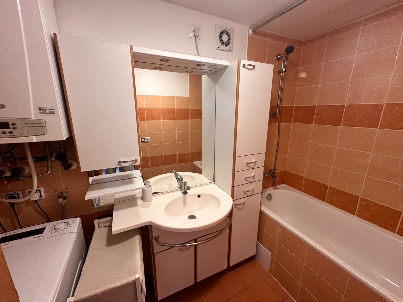 2 bedroom flat to rent, 68 m², Soukenická, Brno, Jihomoravský Region 2 bedroom flat to rent, 68 m², Soukenická, Brno, Jihomoravský Region