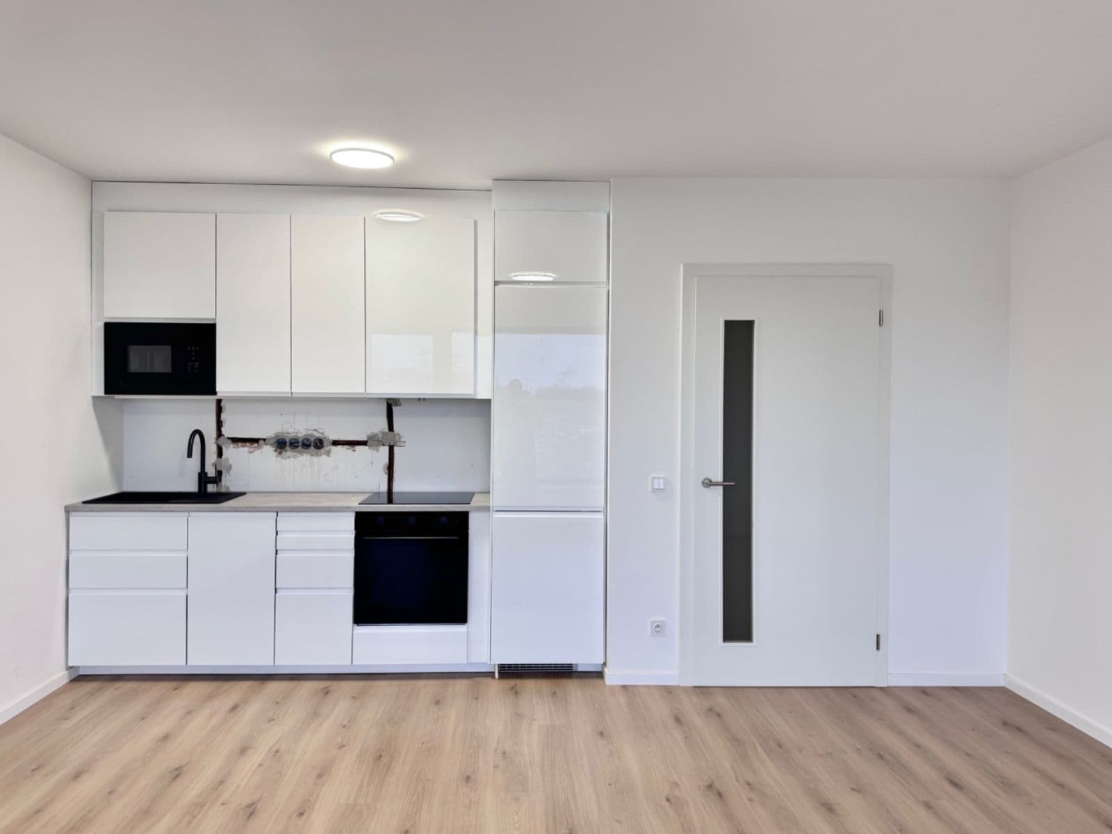 Studio flat to rent, 38 m², Tupolevova, Prague, Prague Studio flat to rent, 38 m², Tupolevova, Prague, Prague