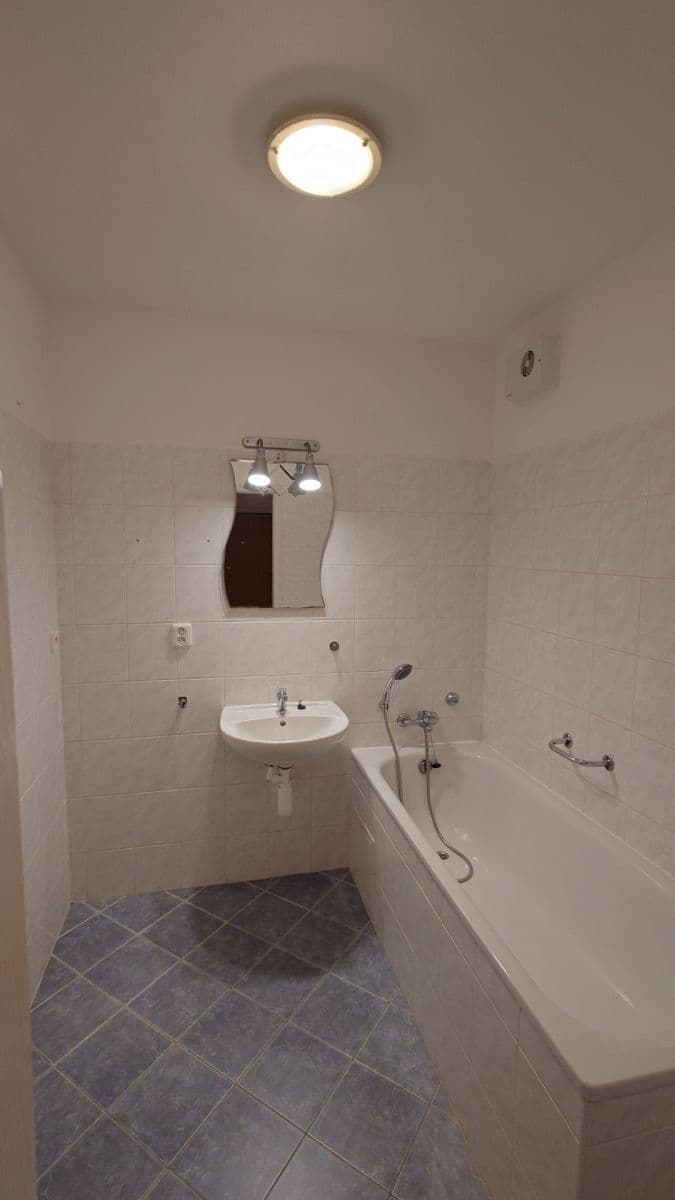 3 bedroom flat to rent, 61 m², Rybářská, Nymburk, Středočeský Region 3 bedroom flat to rent, 61 m², Rybářská, Nymburk, Středočeský Region