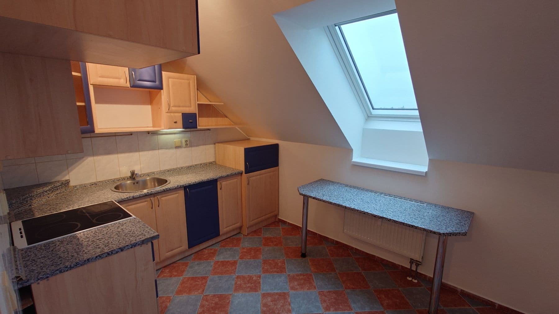 3 bedroom flat to rent, 61 m², Rybářská, Nymburk, Středočeský Region 3 bedroom flat to rent, 61 m², Rybářská, Nymburk, Středočeský Region