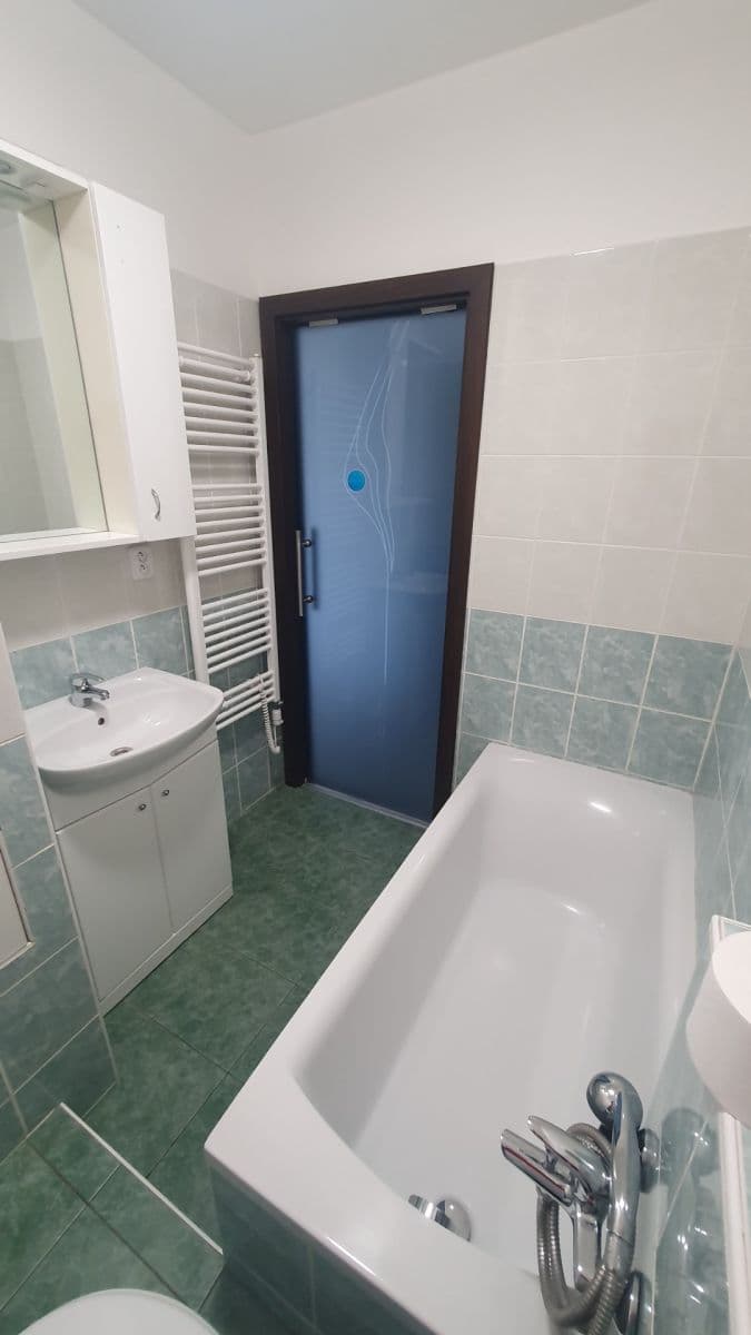 1 bedroom flat to rent, 37 m², Absolonova, Brno, Jihomoravský Region 1 bedroom flat to rent, 37 m², Absolonova, Brno, Jihomoravský Region