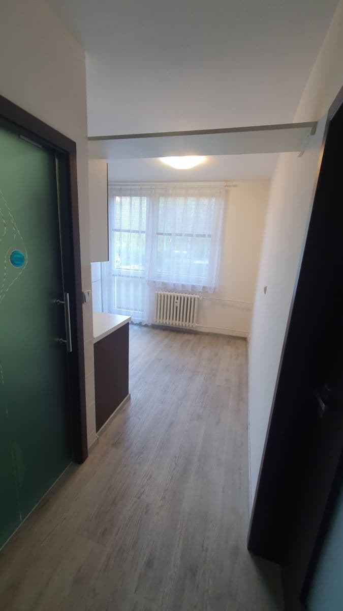 1 bedroom flat to rent, 37 m², Absolonova, Brno, Jihomoravský Region 1 bedroom flat to rent, 37 m², Absolonova, Brno, Jihomoravský Region