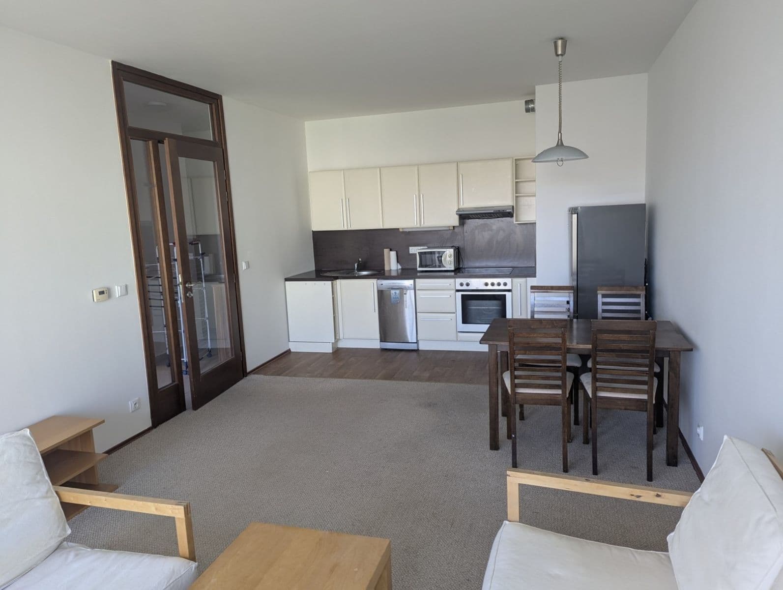 1 bedroom with open-plan kitchen flat to rent, 56 m², Jeremiášova, Prague, Prague 1 bedroom with open-plan kitchen flat to rent, 56 m², Jeremiášova, Prague, Prague