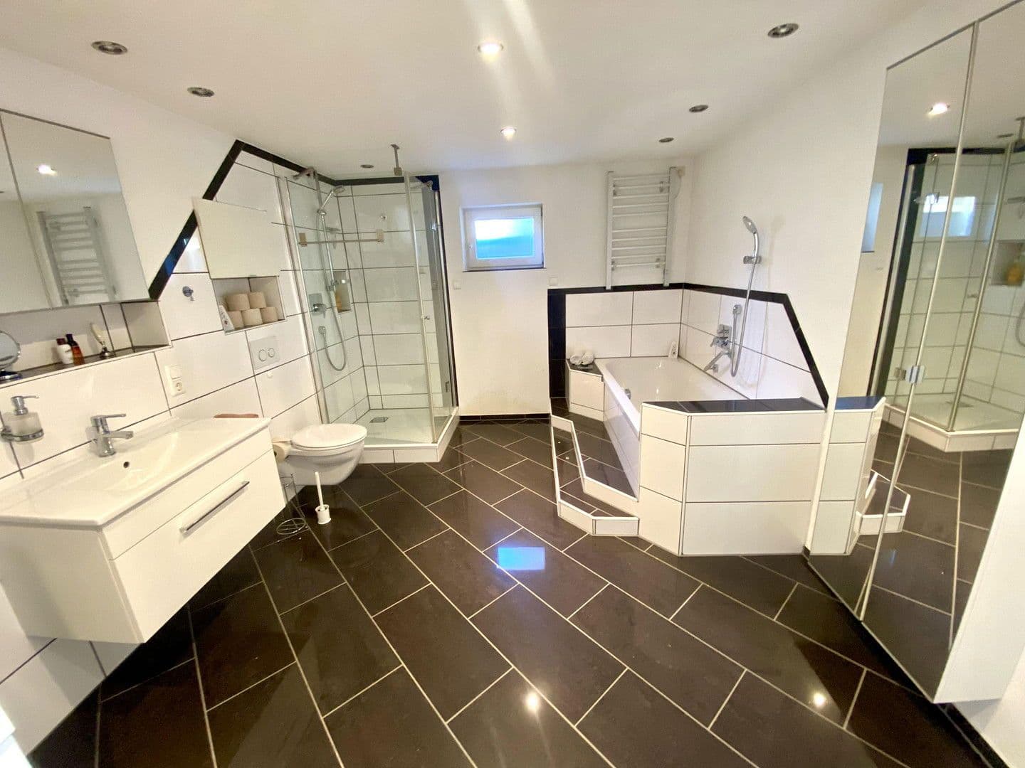 house for sale, 205 m², Haselweg 3, Jestetten, Baden-Württemberg house for sale, 205 m², Haselweg 3, Jestetten, Baden-Württemberg