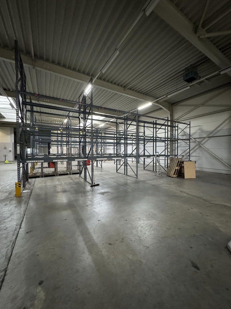 non-residential property to rent, 1,150 m², Bietigheim-Bissingen, Baden-Württemberg non-residential property to rent, 1,150 m², Bietigheim-Bissingen, Baden-Württemberg