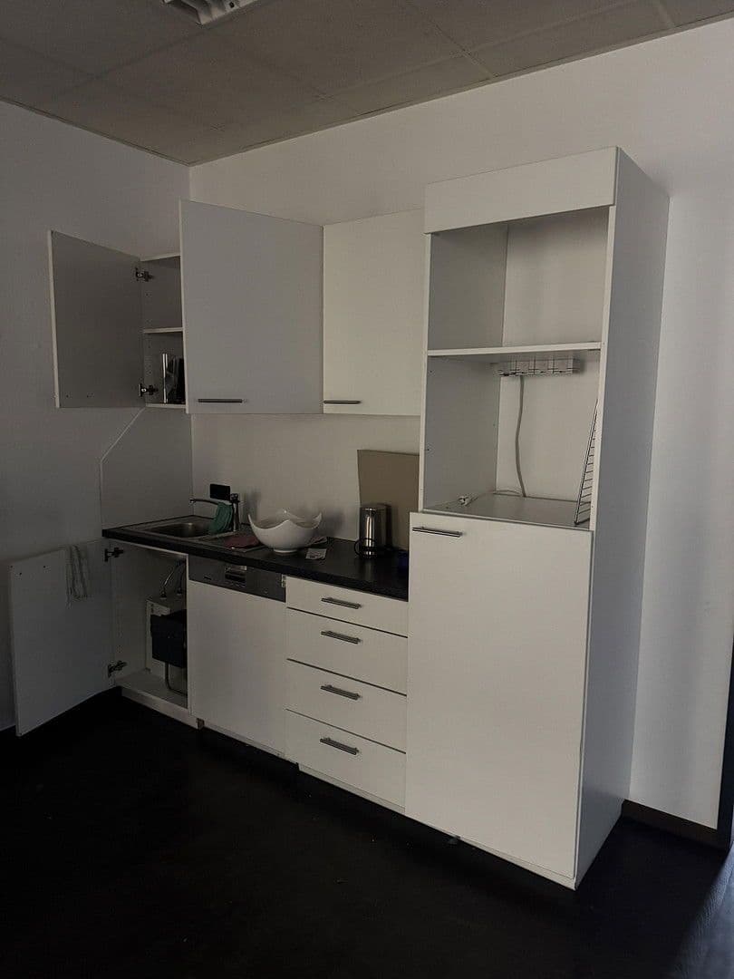 non-residential property to rent, 1,150 m², Bietigheim-Bissingen, Baden-Württemberg non-residential property to rent, 1,150 m², Bietigheim-Bissingen, Baden-Württemberg