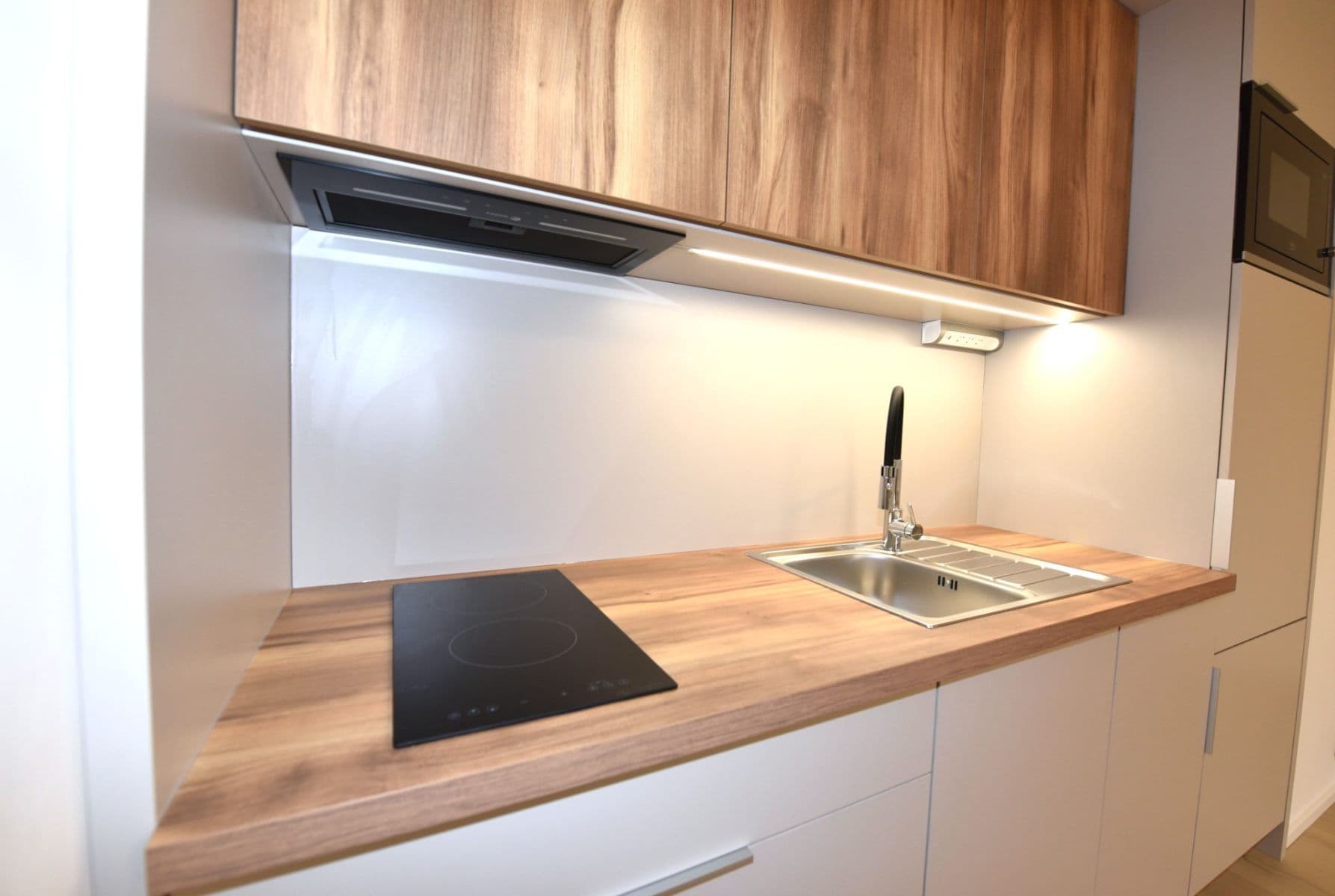 Studio flat to rent, 35 m², Krymská, Prague, Prague Studio flat to rent, 35 m², Krymská, Prague, Prague