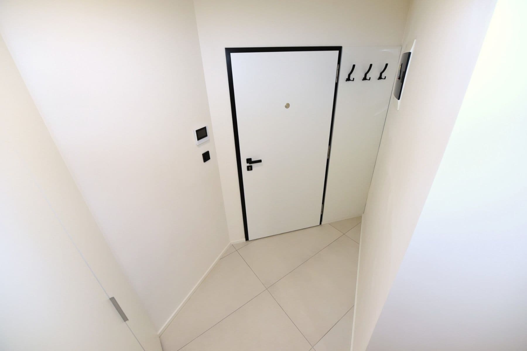 Studio flat to rent, 35 m², Krymská, Prague, Prague Studio flat to rent, 35 m², Krymská, Prague, Prague