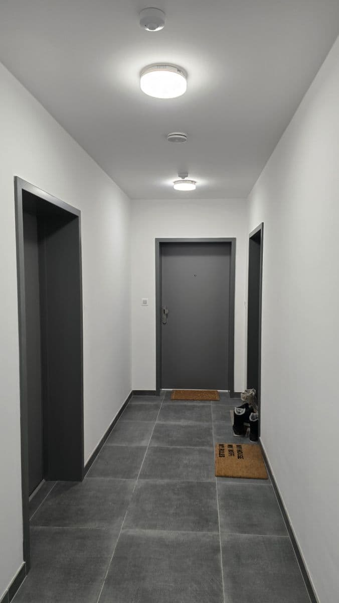 1 bedroom flat to rent, 56 m², Americká, Kladno, Středočeský Region 1 bedroom flat to rent, 56 m², Americká, Kladno, Středočeský Region