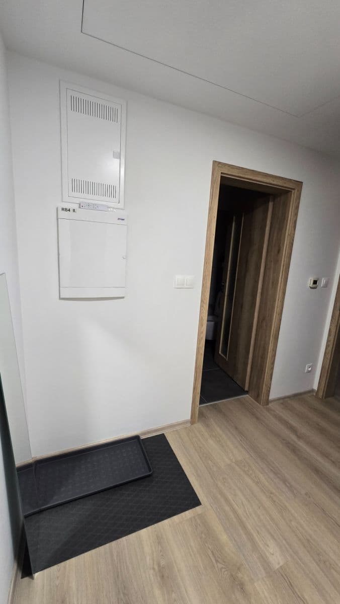 1 bedroom flat to rent, 56 m², Americká, Kladno, Středočeský Region 1 bedroom flat to rent, 56 m², Americká, Kladno, Středočeský Region