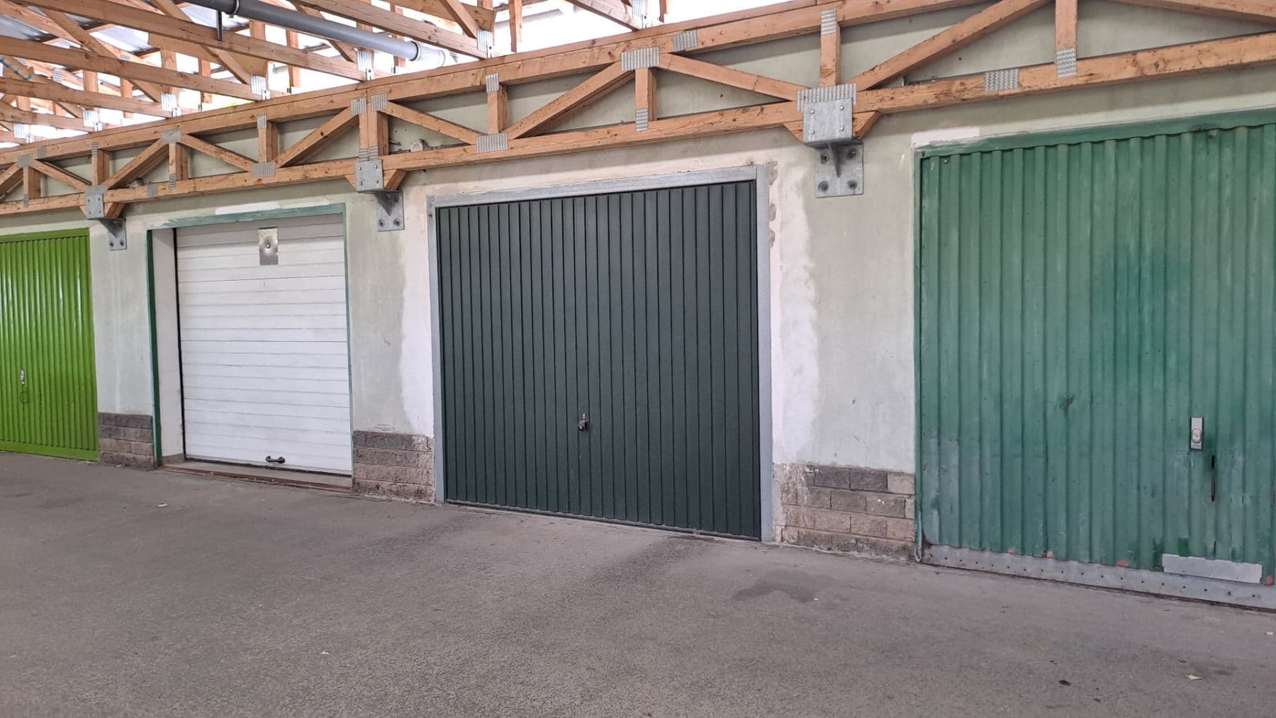 garage to rent, 16 m², Brno, Jihomoravský Region garage to rent, 16 m², Brno, Jihomoravský Region