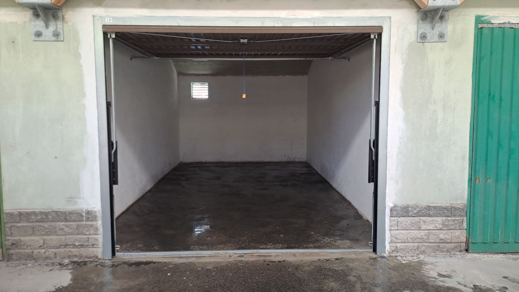 garage to rent, 16 m², Brno, Jihomoravský Region garage to rent, 16 m², Brno, Jihomoravský Region