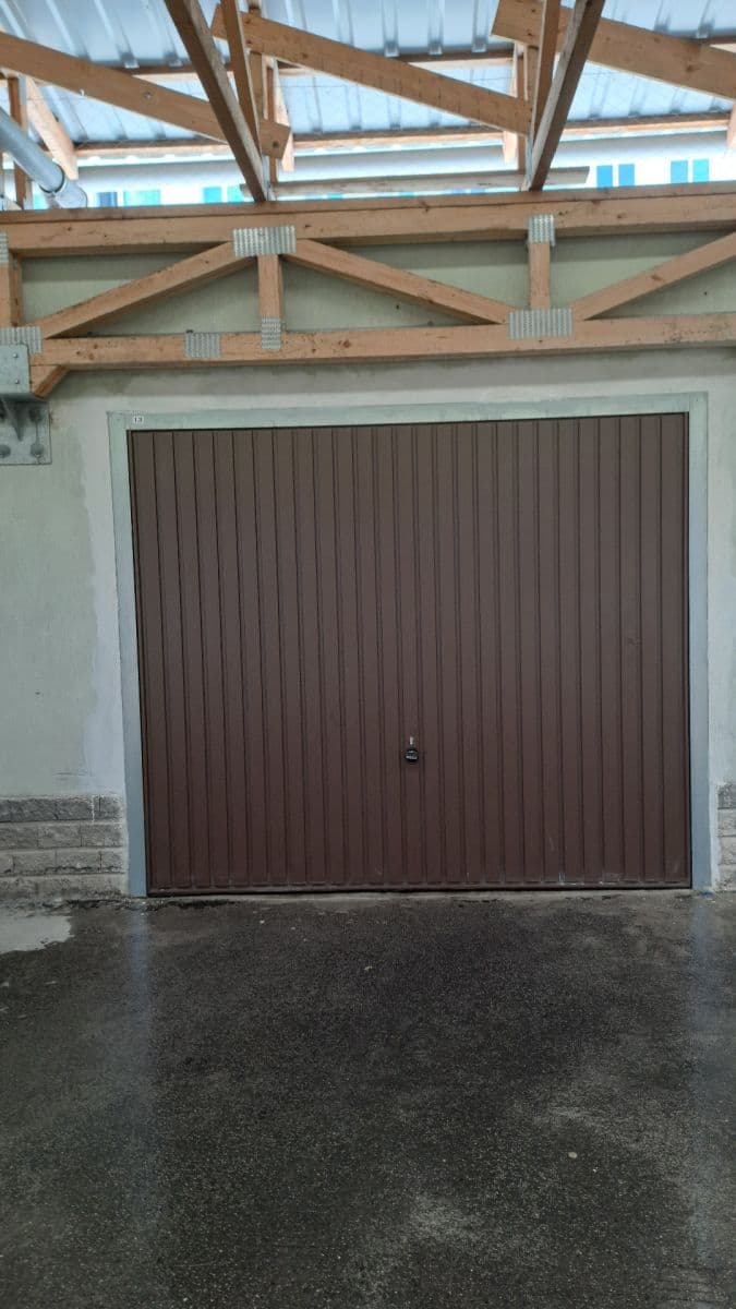 garage to rent, 16 m², Brno, Jihomoravský Region garage to rent, 16 m², Brno, Jihomoravský Region