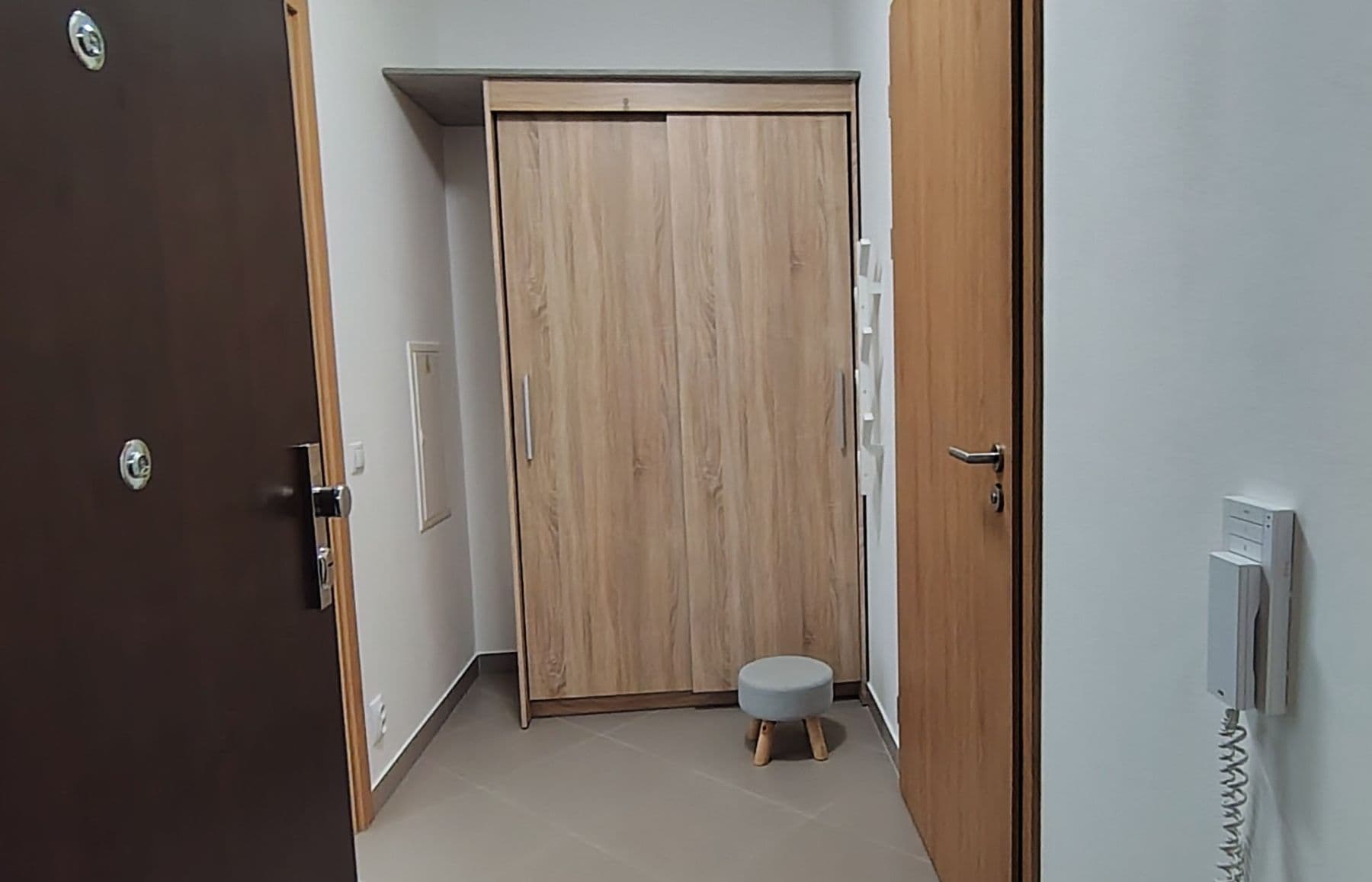 1 bedroom with open-plan kitchen flat to rent, 45 m², Hlučkova, Prague, Prague 1 bedroom with open-plan kitchen flat to rent, 45 m², Hlučkova, Prague, Prague