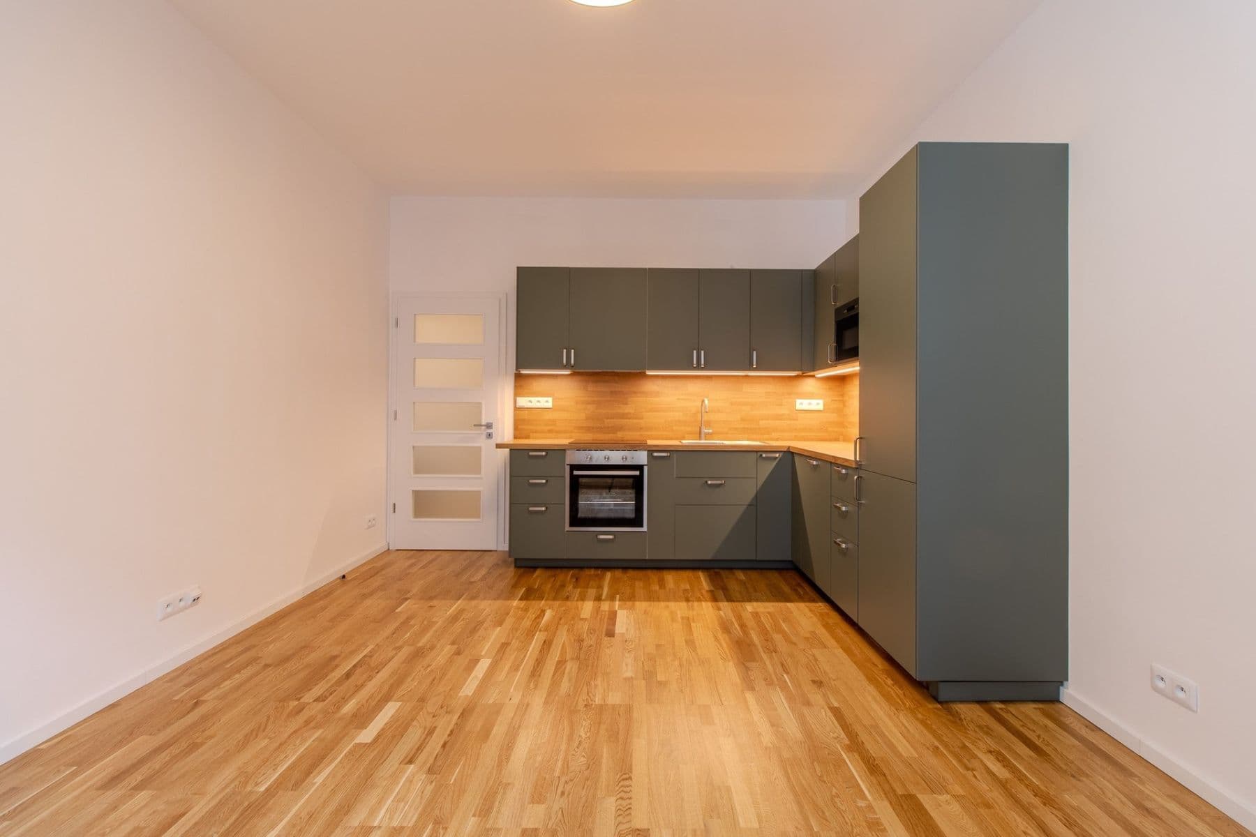 1 bedroom with open-plan kitchen flat to rent, 45 m², Zelená, Prague, Prague 1 bedroom with open-plan kitchen flat to rent, 45 m², Zelená, Prague, Prague