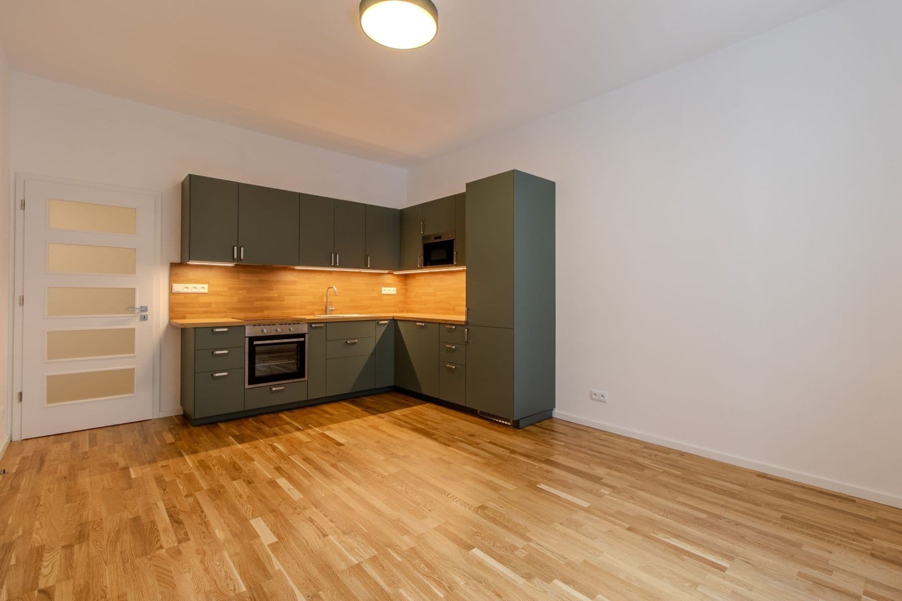 1 bedroom with open-plan kitchen flat to rent, 45 m², Zelená, Prague, Prague 1 bedroom with open-plan kitchen flat to rent, 45 m², Zelená, Prague, Prague