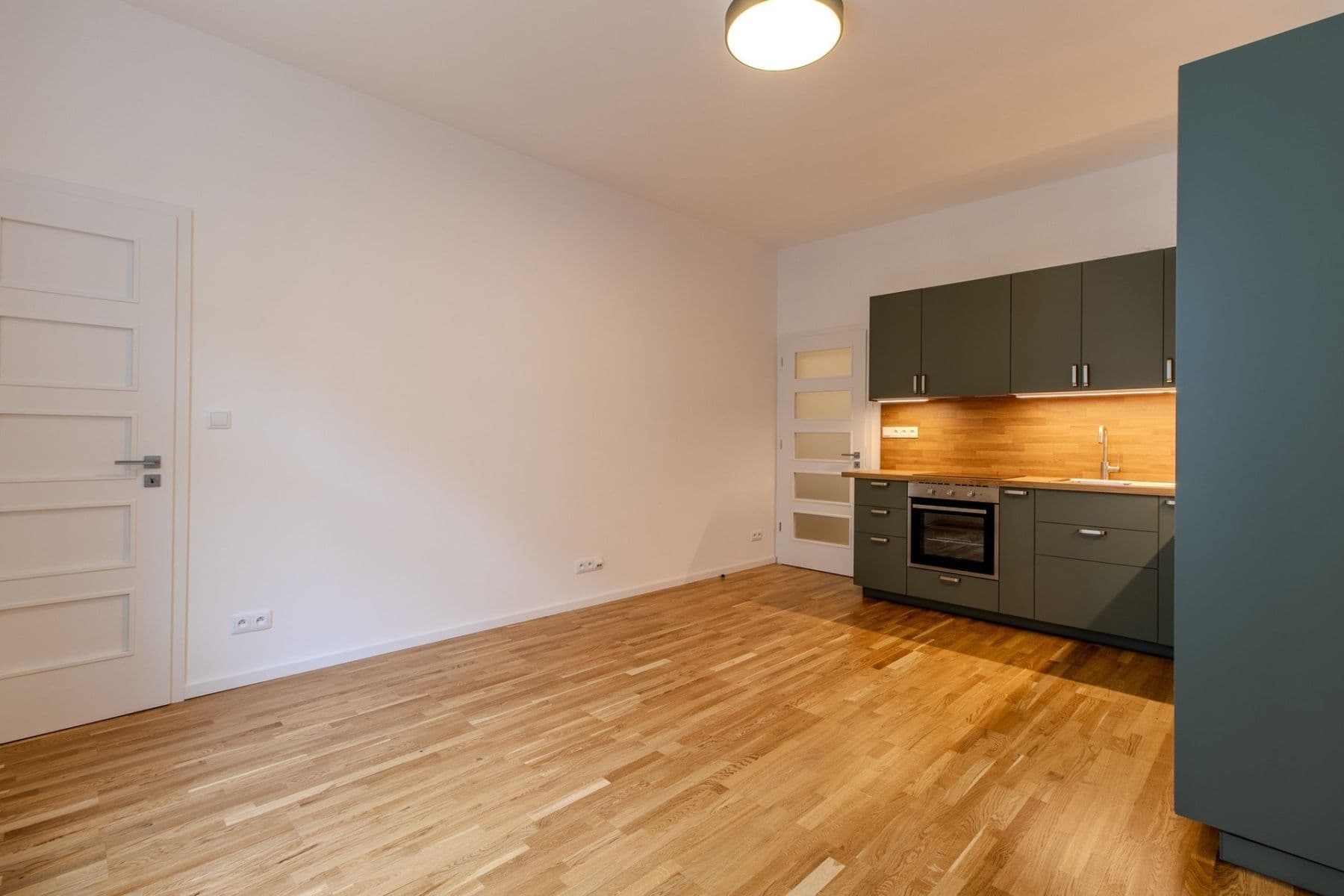 1 bedroom with open-plan kitchen flat to rent, 45 m², Zelená, Prague, Prague 1 bedroom with open-plan kitchen flat to rent, 45 m², Zelená, Prague, Prague