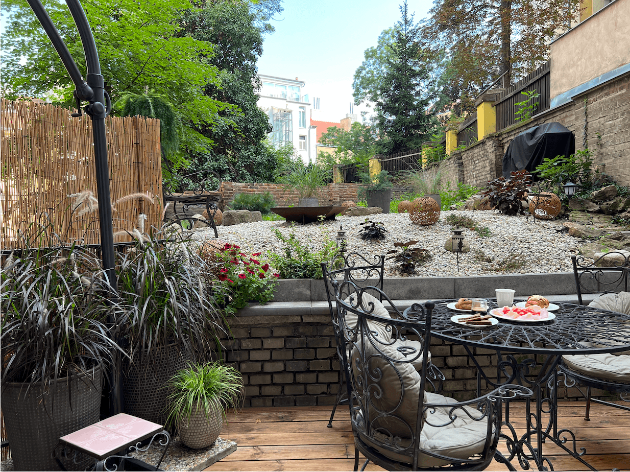 1 bedroom with open-plan kitchen flat to rent, 70 m², U Rajské zahrady, Prague, Prague 1 bedroom with open-plan kitchen flat to rent, 70 m², U Rajské zahrady, Prague, Prague