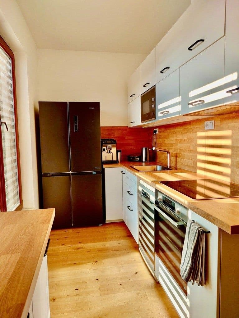 2 bedroom with open-plan kitchen flat for sale, 86 m², Ke Tvrzi, Prague, Prague 2 bedroom with open-plan kitchen flat for sale, 86 m², Ke Tvrzi, Prague, Prague