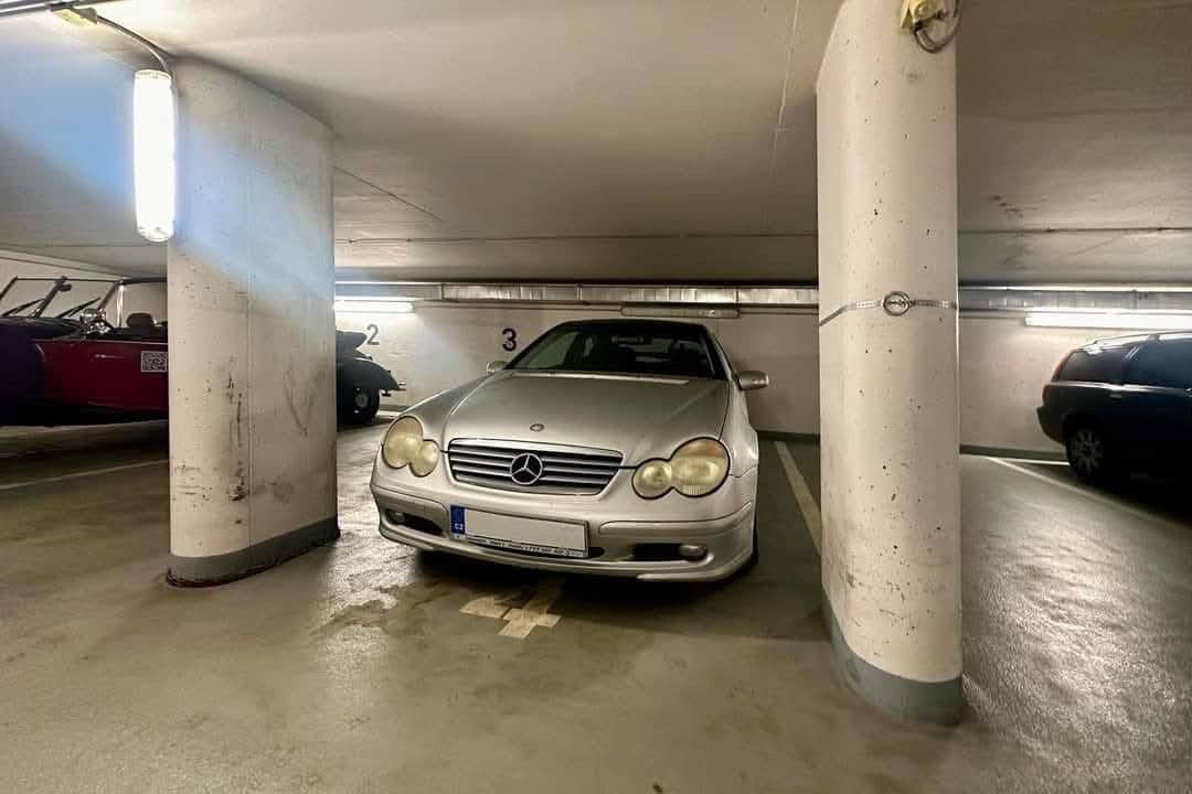 garage to rent, 12 m², Na Neklance, Prague, Prague garage to rent, 12 m², Na Neklance, Prague, Prague