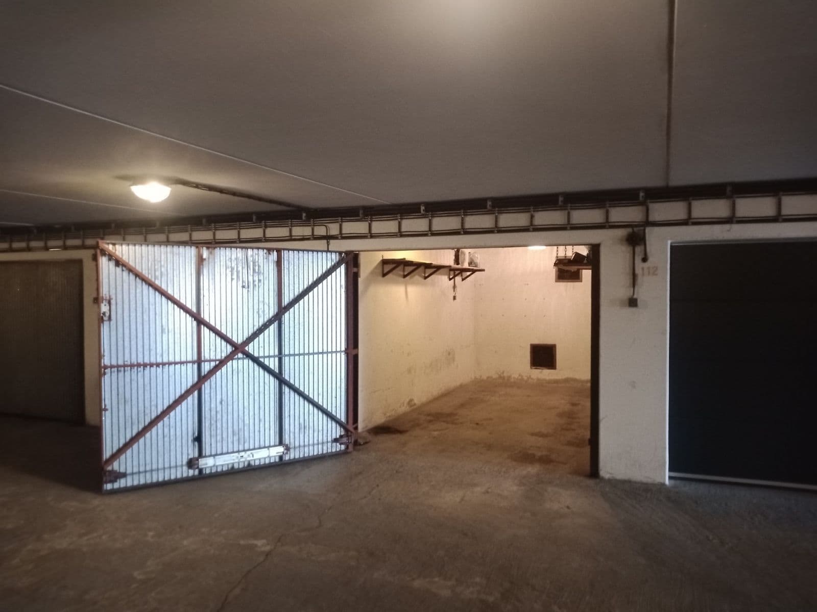 garage to rent, 16 m², Karlova Ves, Bratislavský Region garage to rent, 16 m², Karlova Ves, Bratislavský Region