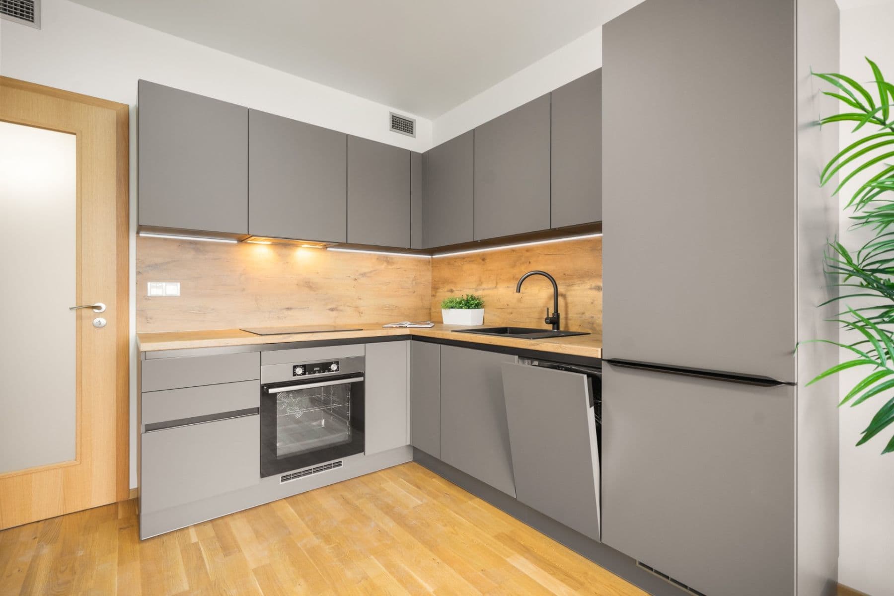 Studio flat to rent, 35 m², Smržových, Prague, Prague Studio flat to rent, 35 m², Smržových, Prague, Prague