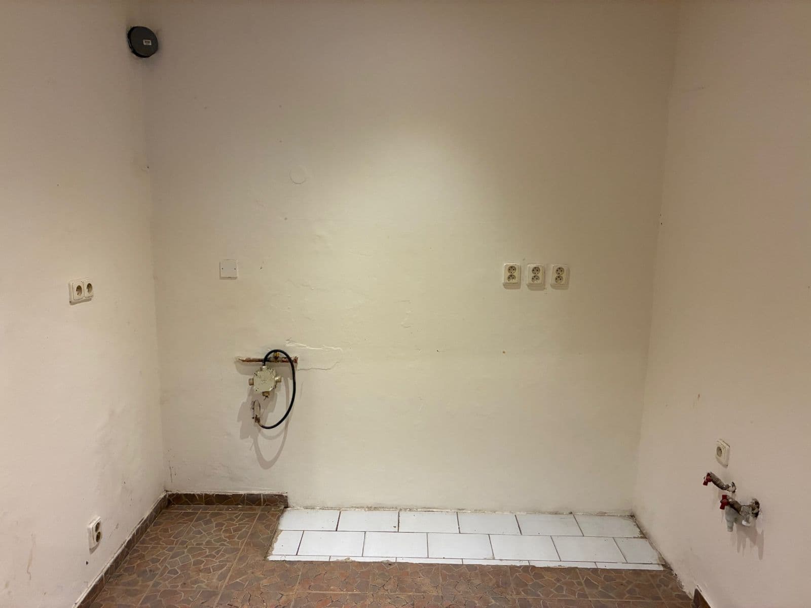 non-residential property to rent, 141 m², U Jezerky, Prague, Prague non-residential property to rent, 141 m², U Jezerky, Prague, Prague