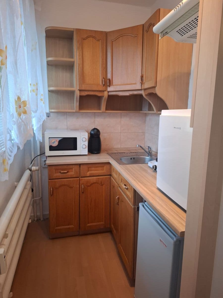 Studio flat to rent, 36 m², Stavařov, Pardubice, Pardubický Region Studio flat to rent, 36 m², Stavařov, Pardubice, Pardubický Region