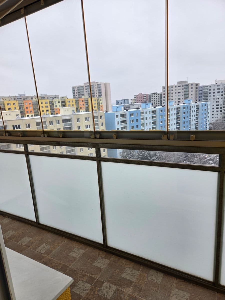 4 bedroom flat to rent, 100 m², Svážná, Brno, Jihomoravský Region 4 bedroom flat to rent, 100 m², Svážná, Brno, Jihomoravský Region