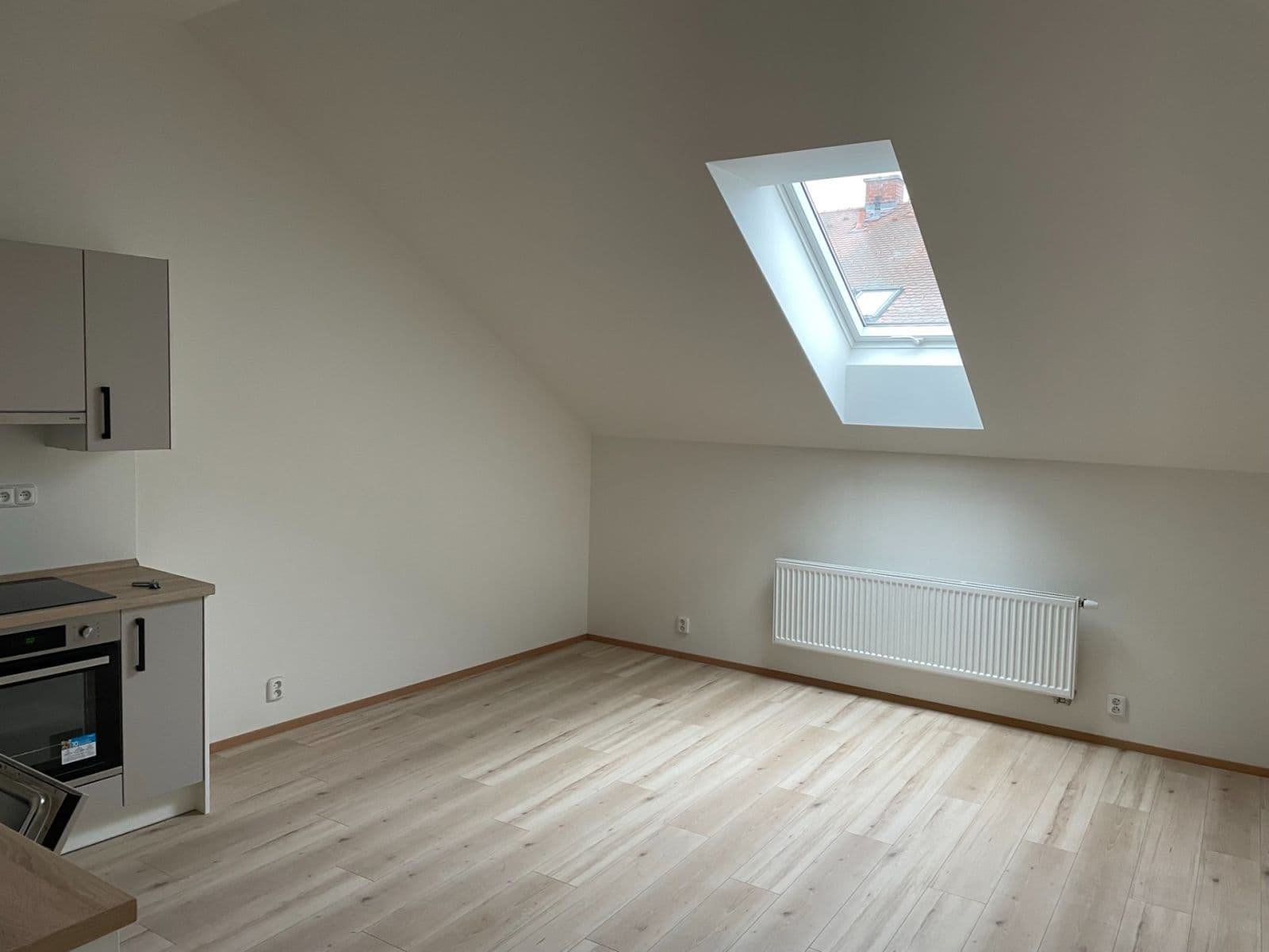 1 bedroom with open-plan kitchen flat for sale, 61 m², Chržínská, Velvary, Středočeský Region 1 bedroom with open-plan kitchen flat for sale, 61 m², Chržínská, Velvary, Středočeský Region