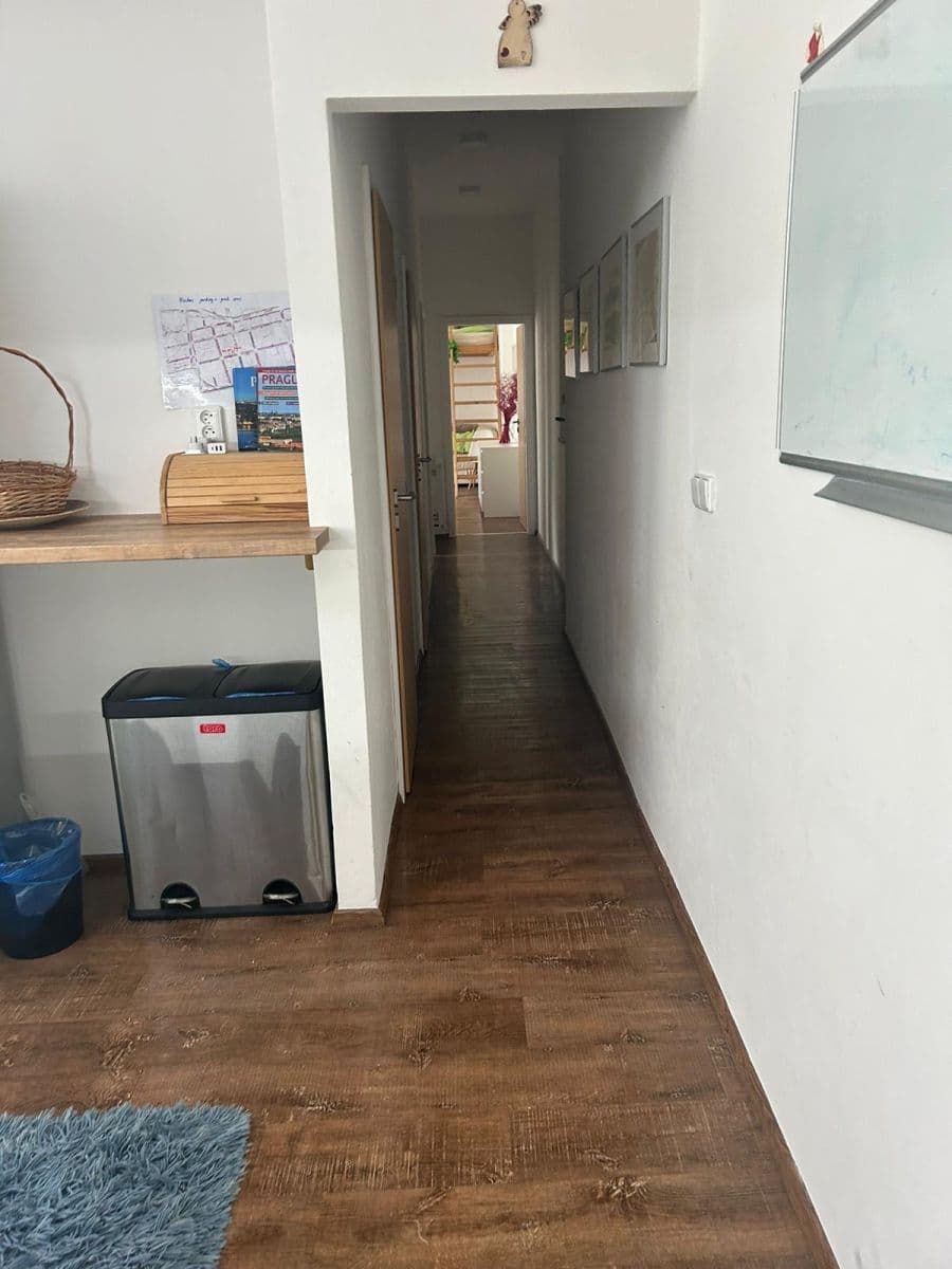 2 bedroom with open-plan kitchen flat to rent, 74 m², Křižíkova, Prague, Prague 2 bedroom with open-plan kitchen flat to rent, 74 m², Křižíkova, Prague, Prague