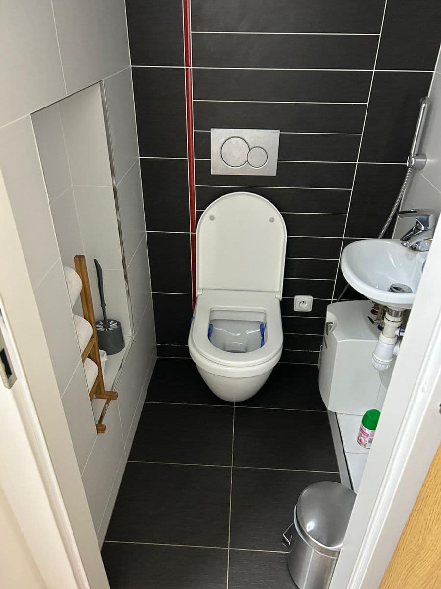 2 bedroom with open-plan kitchen flat to rent, 74 m², Křižíkova, Prague, Prague 2 bedroom with open-plan kitchen flat to rent, 74 m², Křižíkova, Prague, Prague