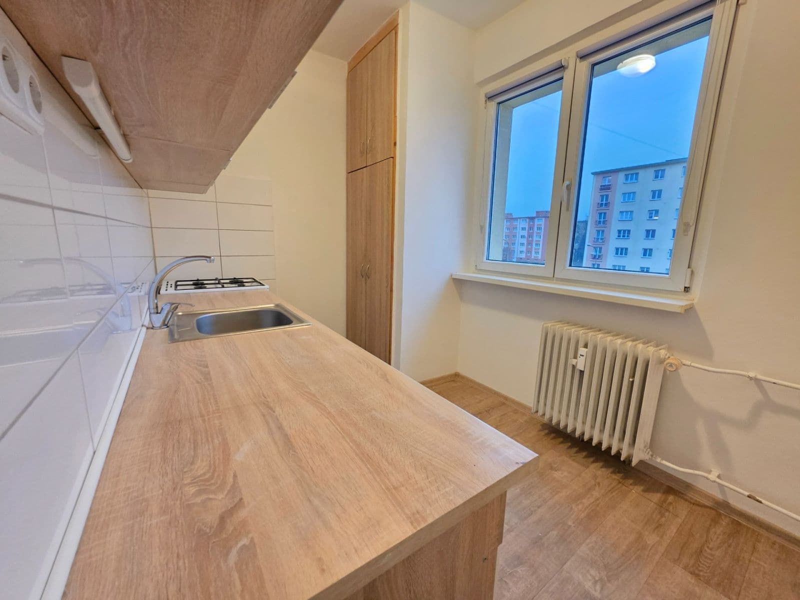 2 bedroom flat to rent, 56 m², Jaroslava Vrchlického, Most, Ústecký Region 2 bedroom flat to rent, 56 m², Jaroslava Vrchlického, Most, Ústecký Region