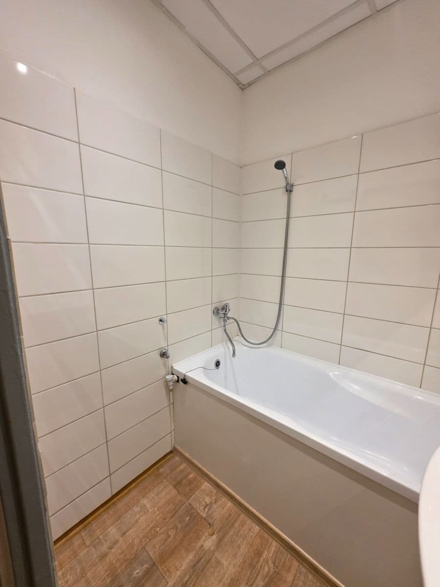 2 bedroom flat to rent, 56 m², Jaroslava Vrchlického, Most, Ústecký Region 2 bedroom flat to rent, 56 m², Jaroslava Vrchlického, Most, Ústecký Region