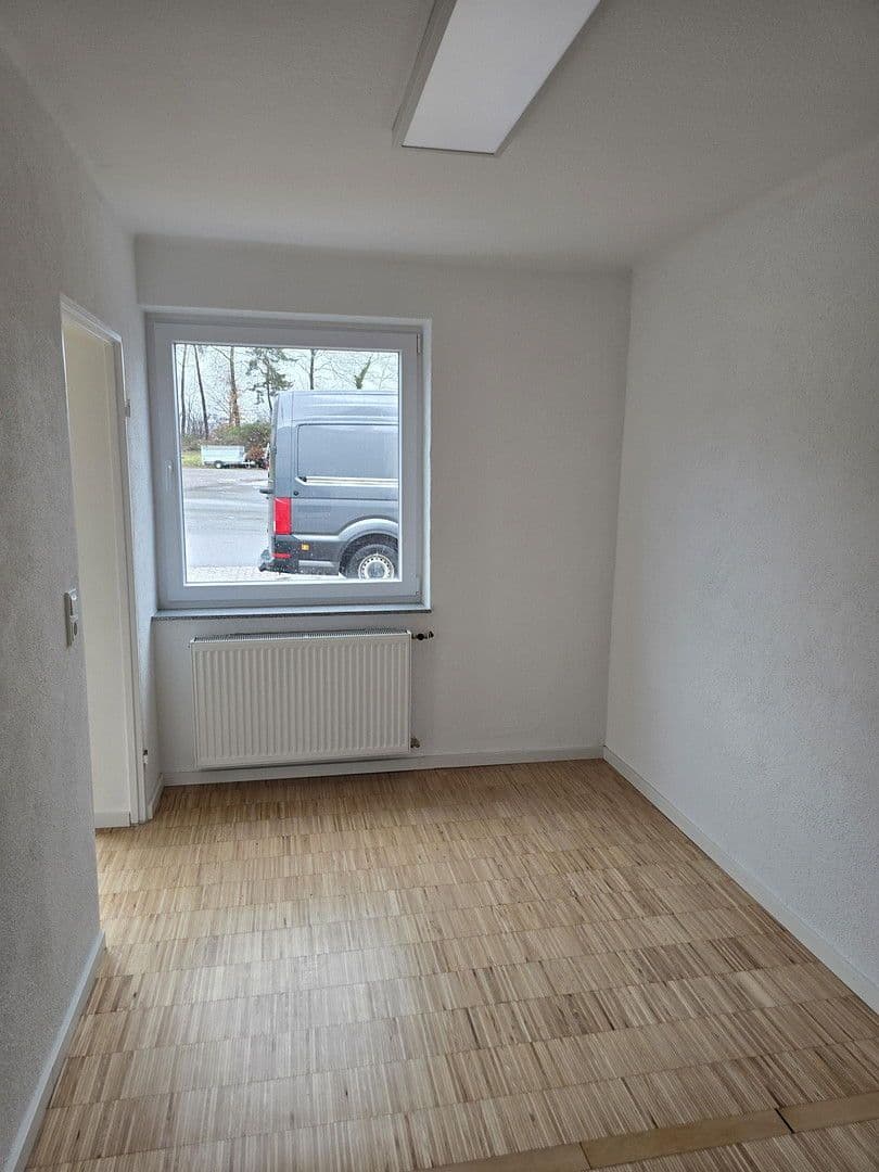 office to rent, 49 m², Im Gewerbegebiet 11, Sankt Ingbert, Saarland office to rent, 49 m², Im Gewerbegebiet 11, Sankt Ingbert, Saarland