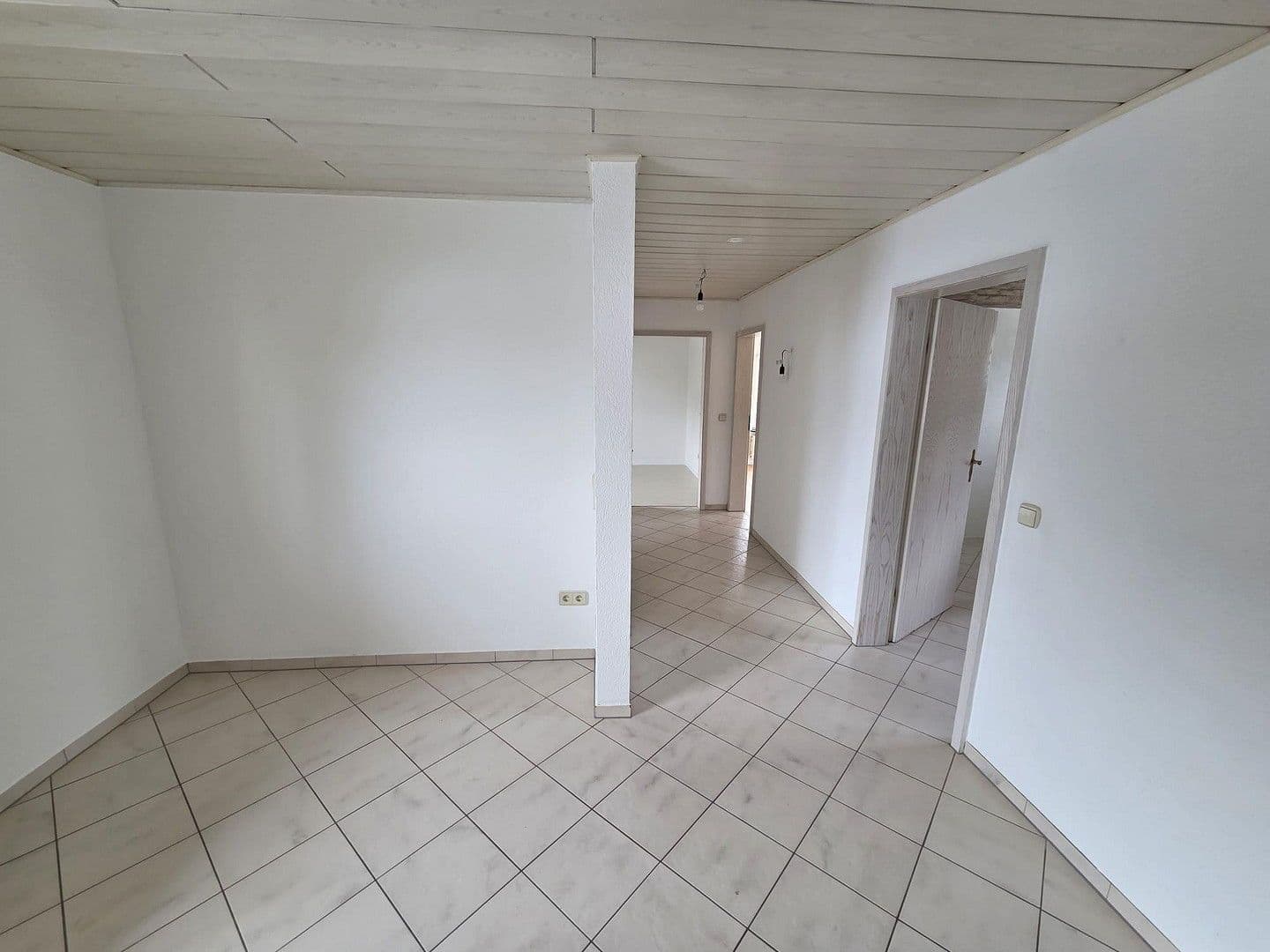 4 bedroom flat to rent, 120 m², Buchen (Odenwald), Baden-Württemberg 4 bedroom flat to rent, 120 m², Buchen (Odenwald), Baden-Württemberg