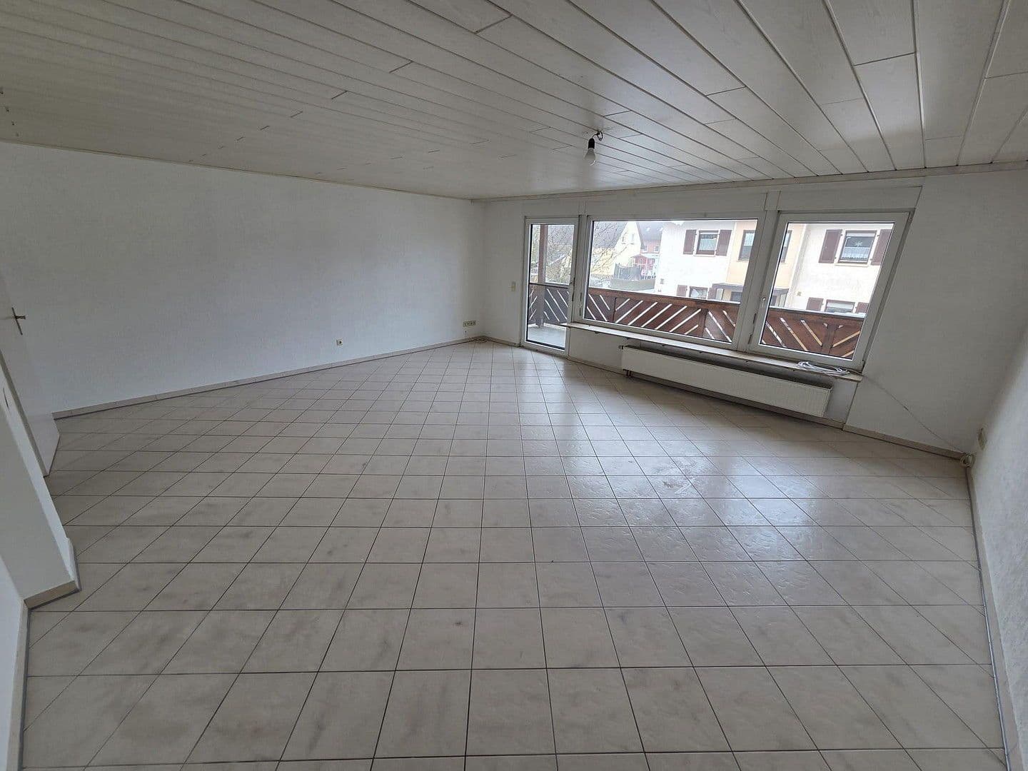 4 bedroom flat to rent, 120 m², Buchen (Odenwald), Baden-Württemberg 4 bedroom flat to rent, 120 m², Buchen (Odenwald), Baden-Württemberg